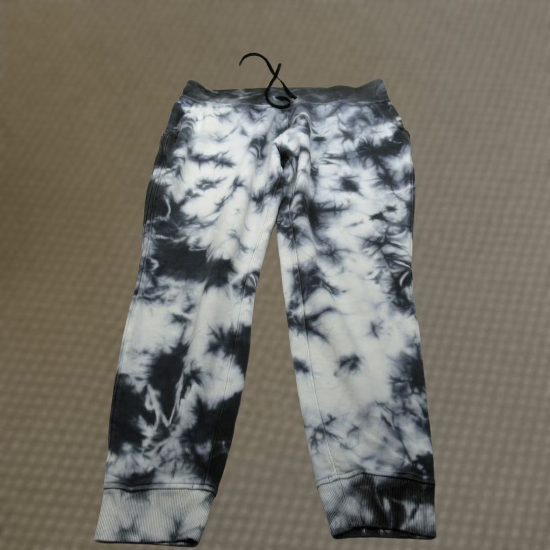 Lululemon Lululemon Pants Womens 12 Gray White Tie Dye Drawstring Waist Down Jogger 33x27 Size 34" / US 12 / IT 48 - 1 Thumbnail