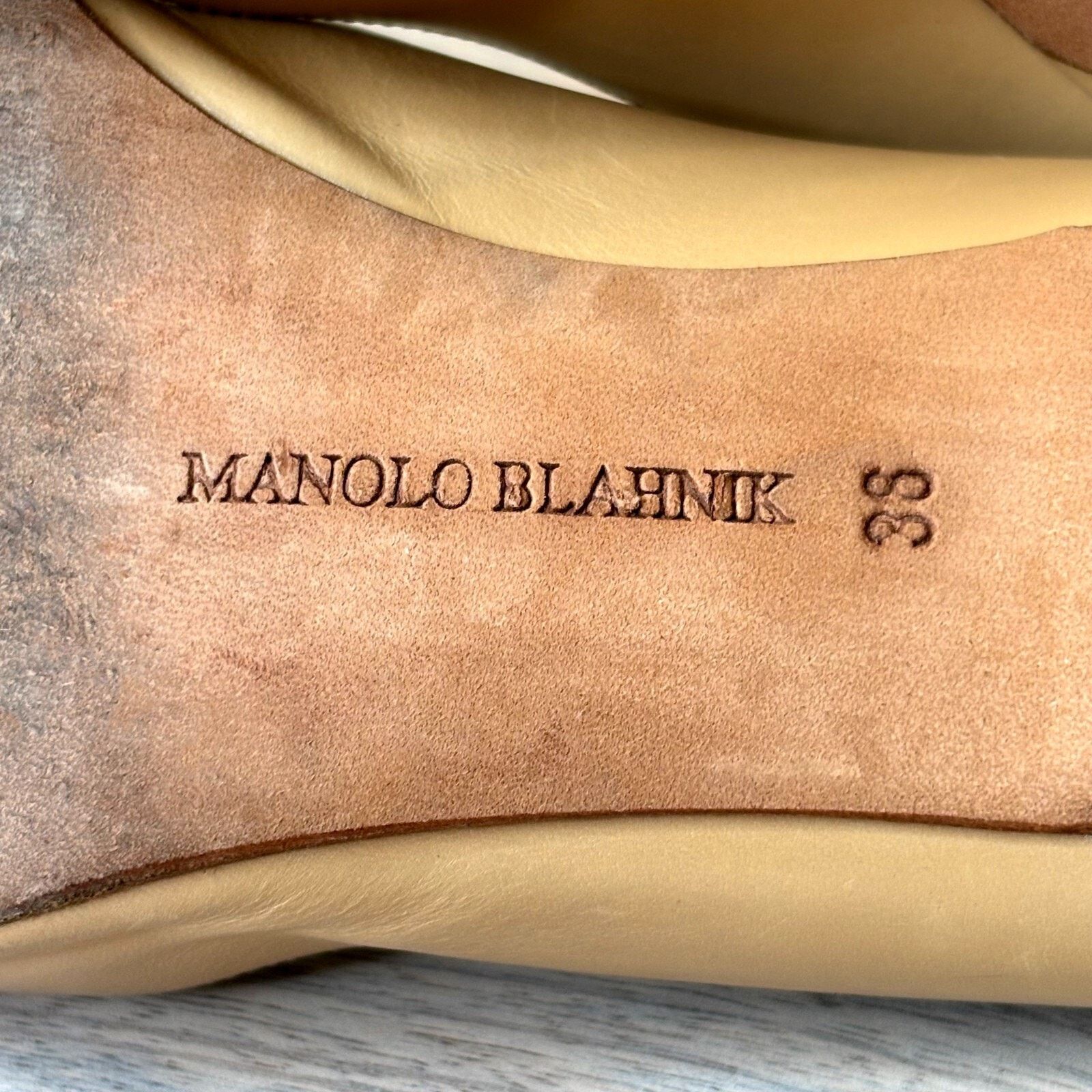 Manolo Blahnik Manolo BlahnikbLeather Slingback Heels EU Sz 36 US Size 6 Size US 6 / IT 36 - 11 Thumbnail