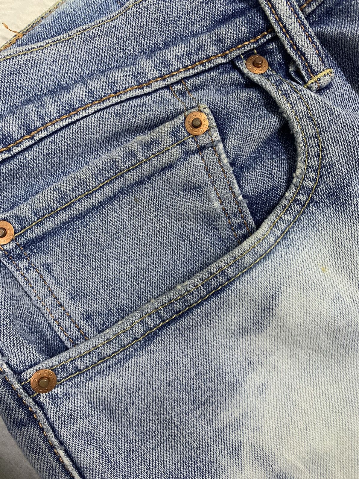 Levi's Vintage Clothing Vintage Levis 502 Bleached Loose Tapered Distressed Jeans Size US 34 / EU 50 - 6 Thumbnail