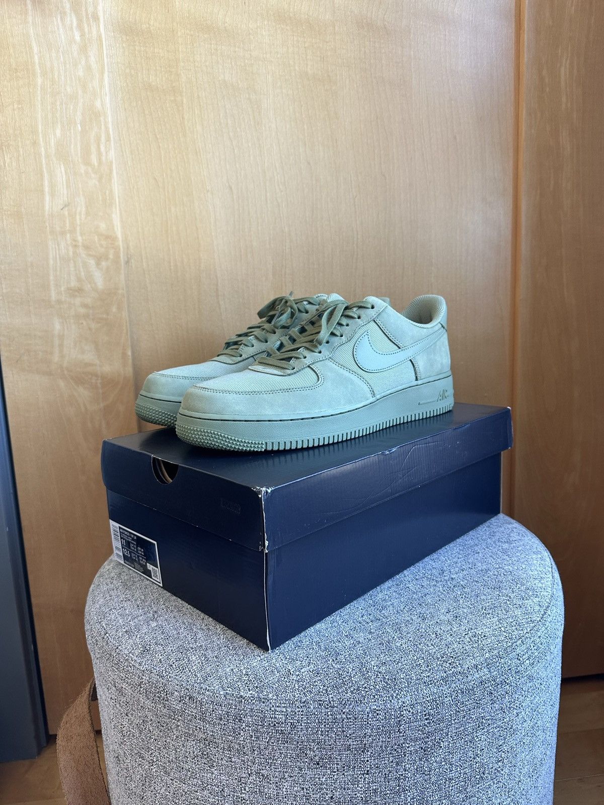 Nike AIR FORCE 1 07 LX Size US 11 / EU 44 - 6 Thumbnail