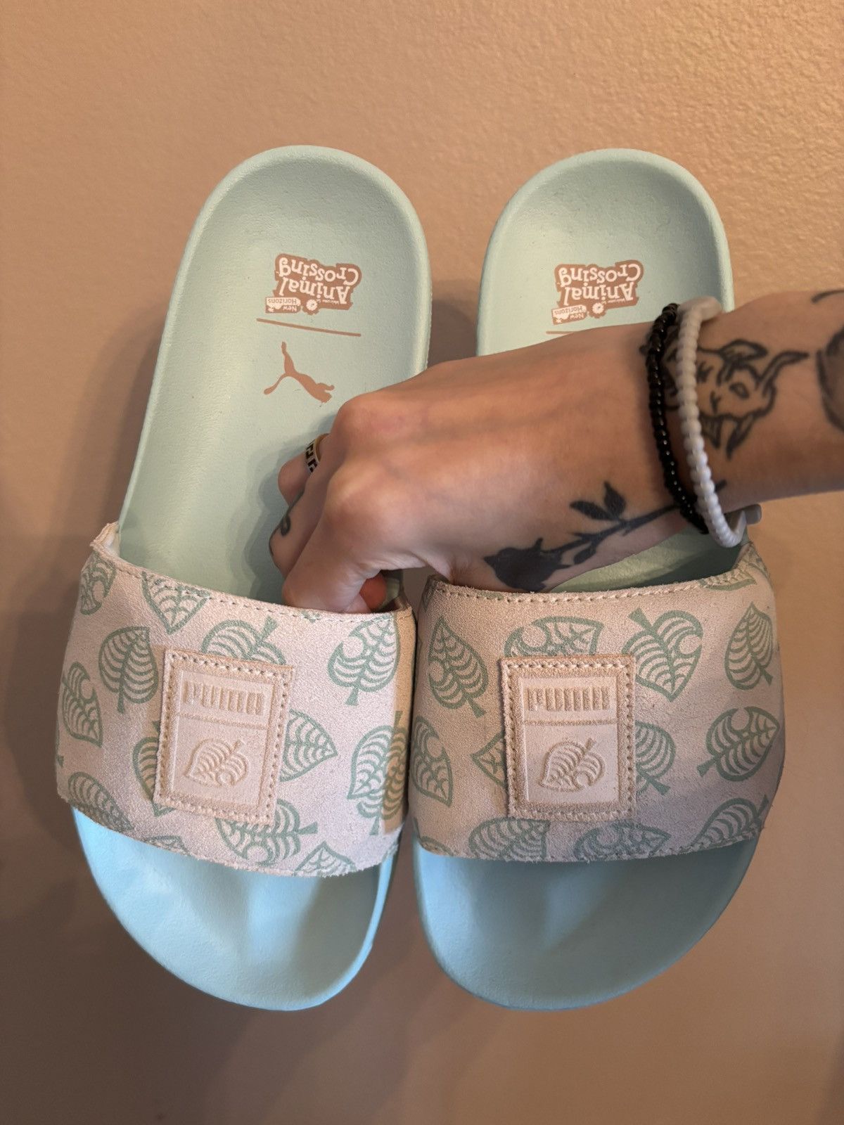 Puma Animal Crossing x Puma Leadcat Sandal Big Kid 'New Horizons' Size US 7 / EU 40 - 3 Thumbnail