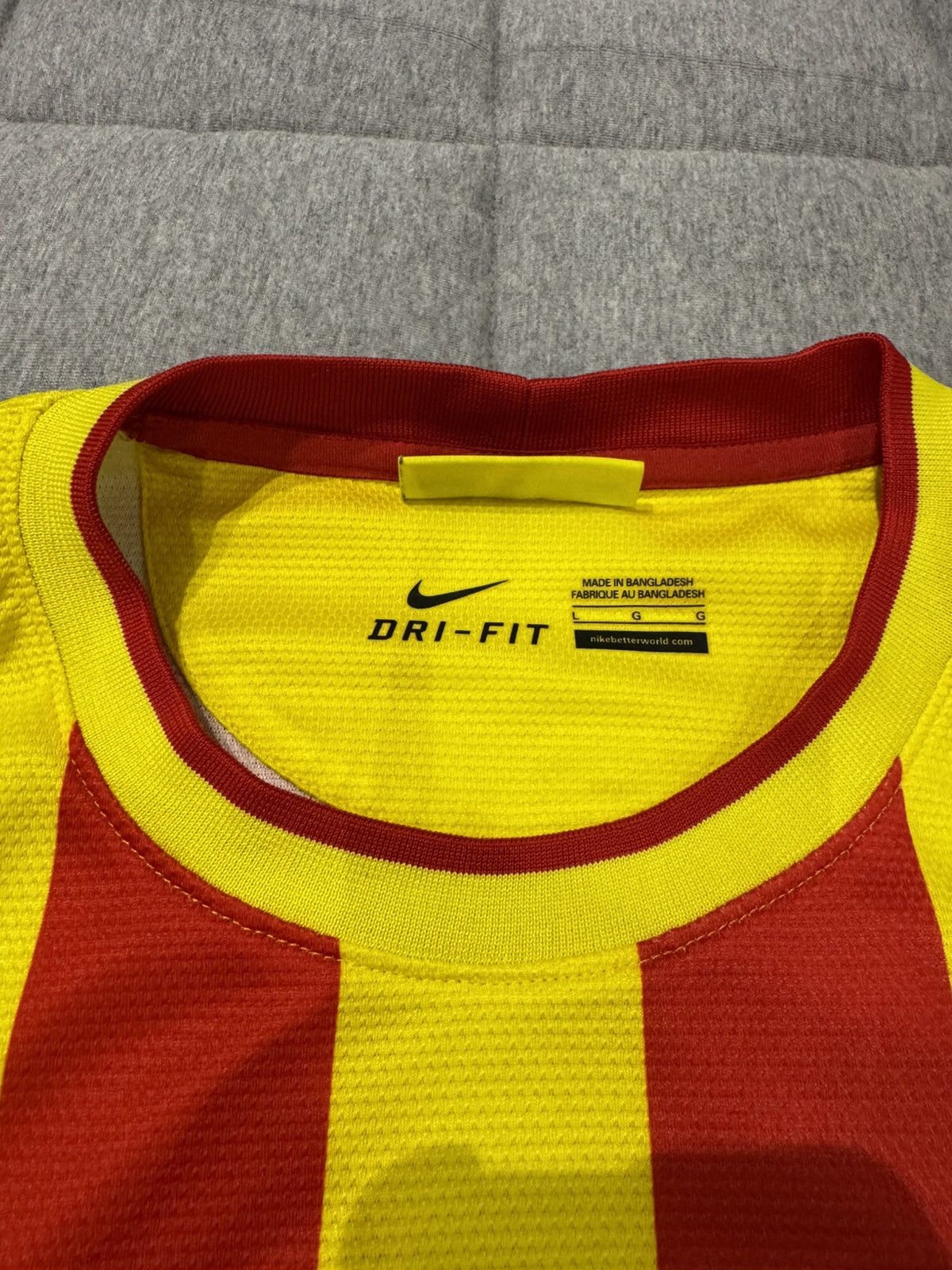Nike BARCELONA BARCA CATALONIA FLAG KIT 2013-2014 ERA Size US L / EU 52-54 / 3 - 2 Thumbnail