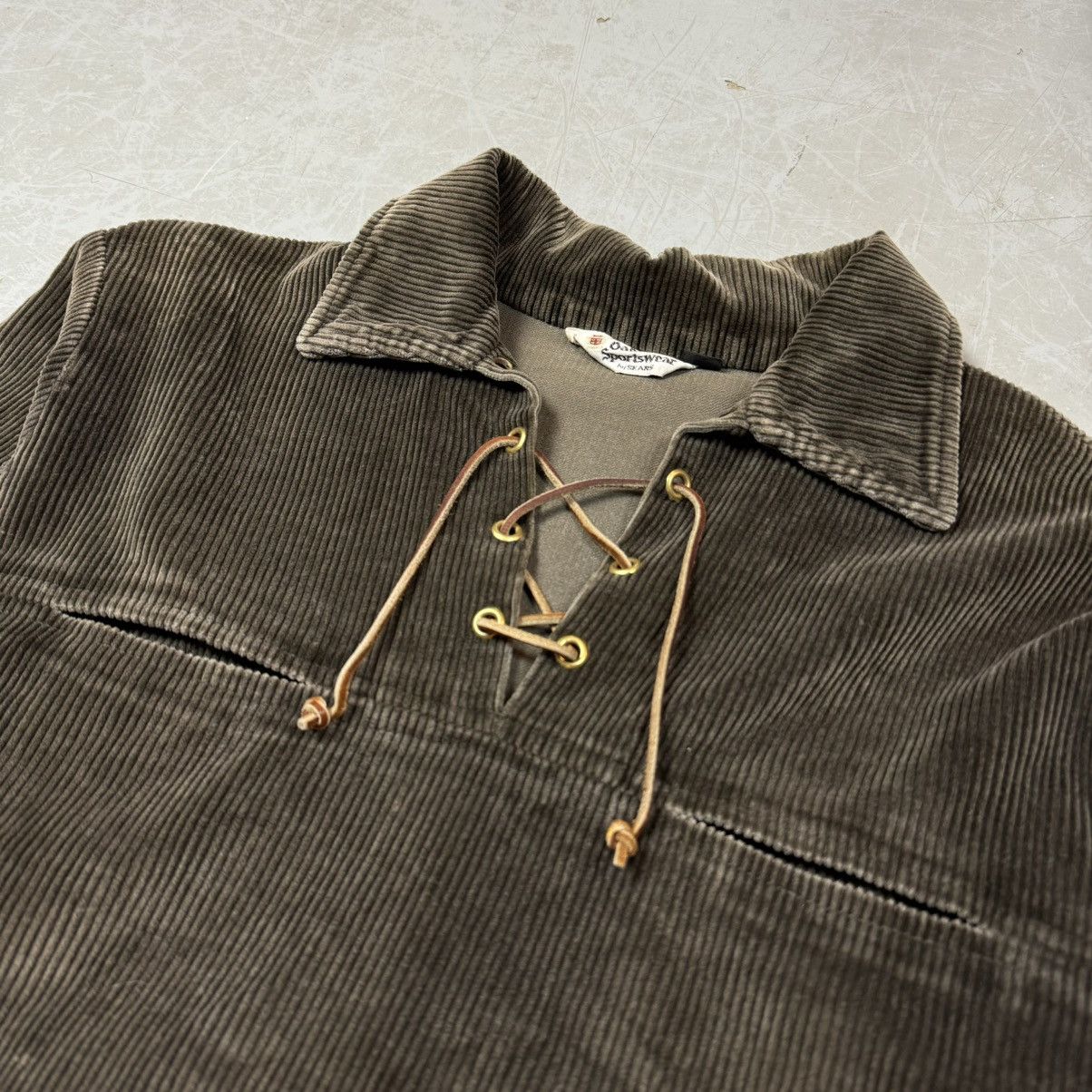 60s Thick Corduroy Collared Leather Drawstring Pullover