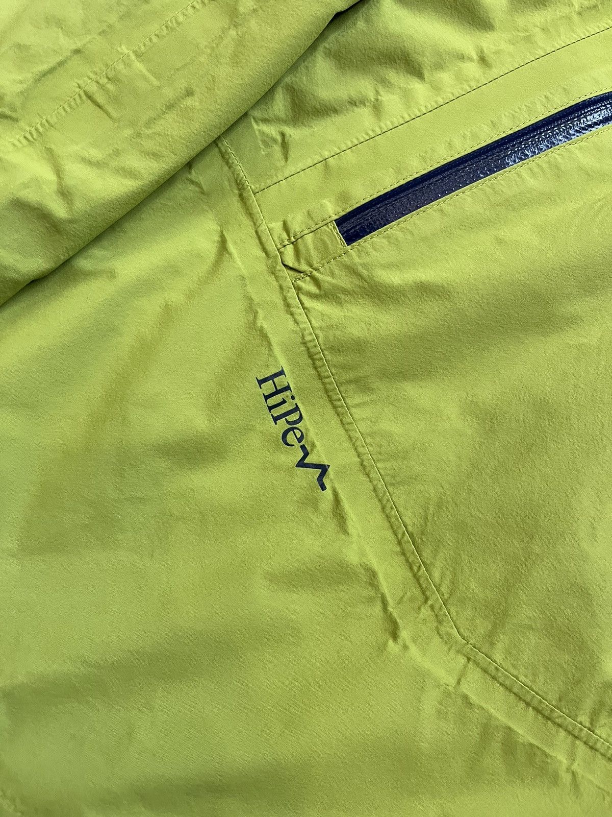 Peak Performance Peak Performance raincoat jacket outdoor minimalistic Size US L / EU 52-54 / 3 - 4 Thumbnail