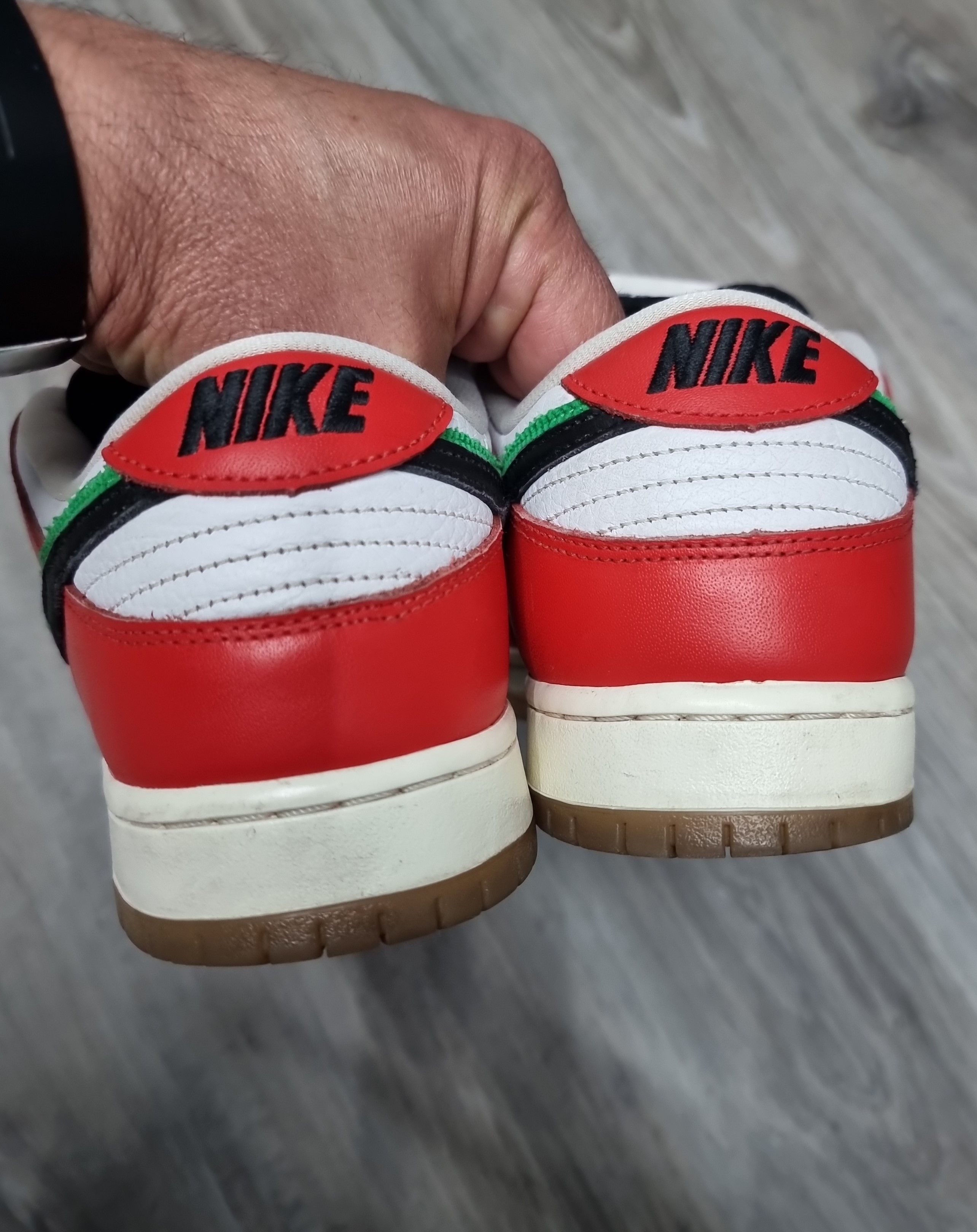 Nike SB Nike SB Dunk Low Frame Skate Habibi Size US 9.5 / EU 42-43 - 10 Thumbnail