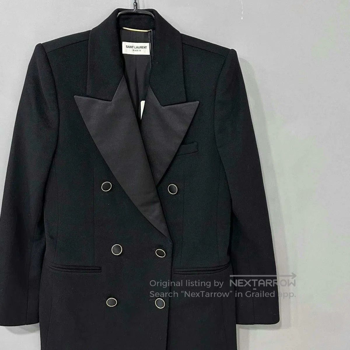 Saint Laurent Paris Limited Edition Black Smoking Blazer Saint Laurent. Size XXS / US 00 / IT 34 - 2 Thumbnail