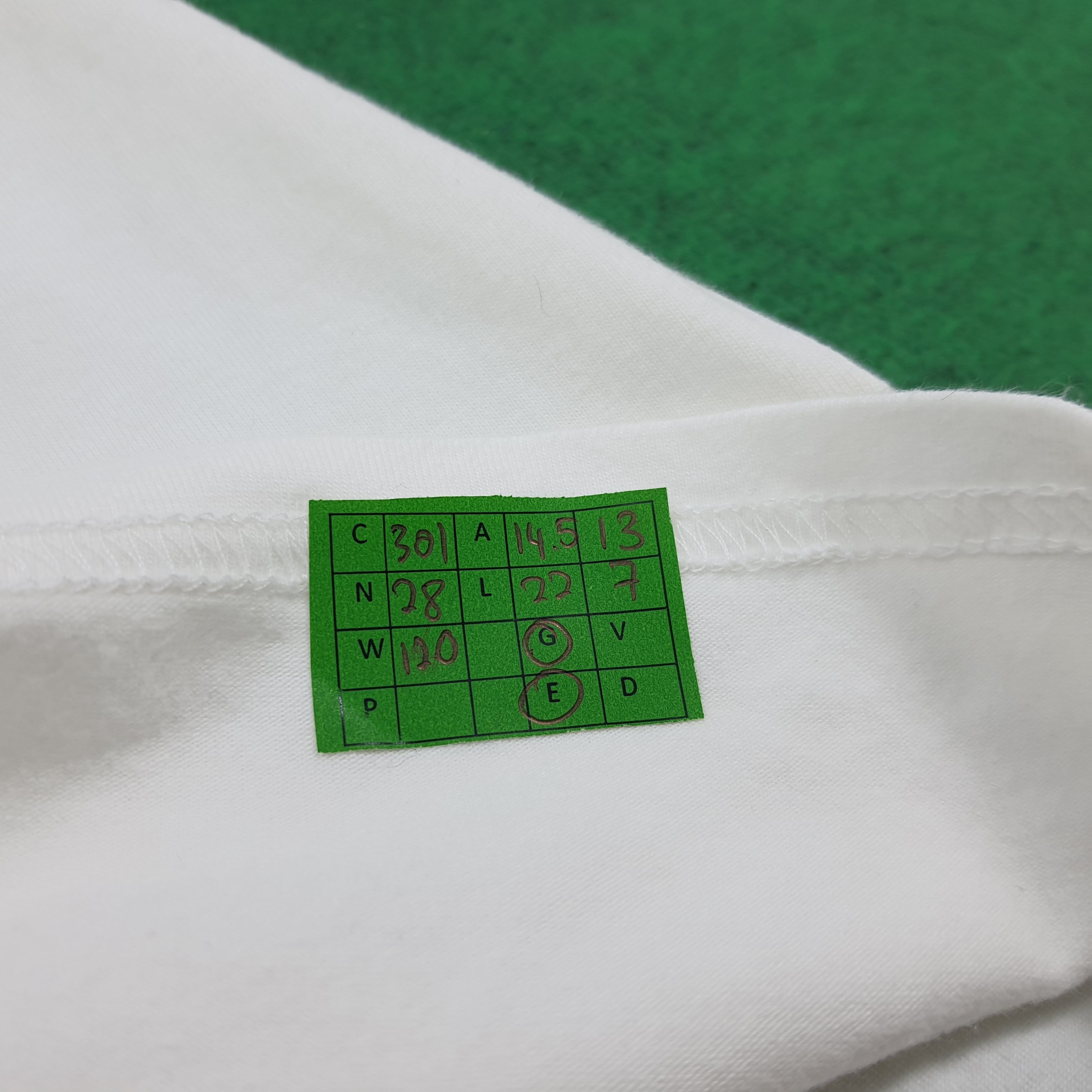 Yves Saint Laurent Vintage Yves Saint Laurent Rive Gauche Logo Tshirt C301N28 Size US XXS / EU 40 - 8 Thumbnail