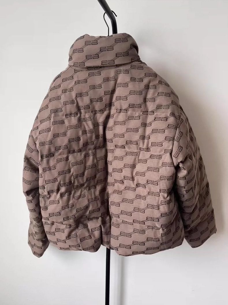 Balenciaga Balenciaga Monogram Logo Full Print Standing Collar Sunscr Size US L / EU 52-54 / 3 - 2 Thumbnail