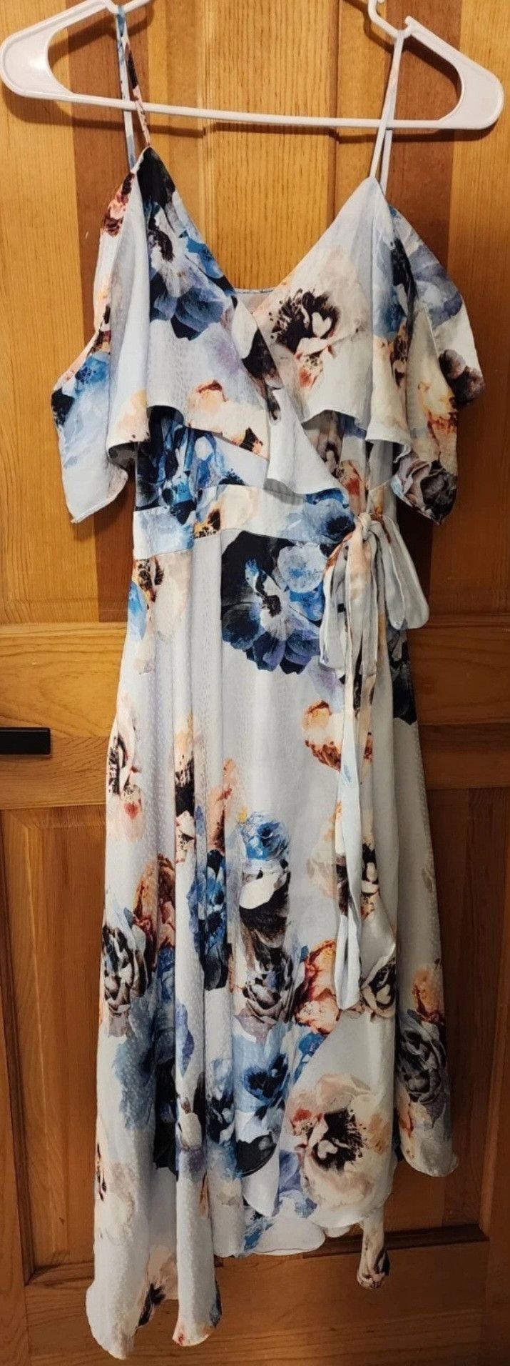 Jennifer Lopez NWOT Jennifer Lopez Floral Maxi Wrap Off Shoulder Dress XS Size XS / US 0-2 / IT 36-38 - 1 Thumbnail