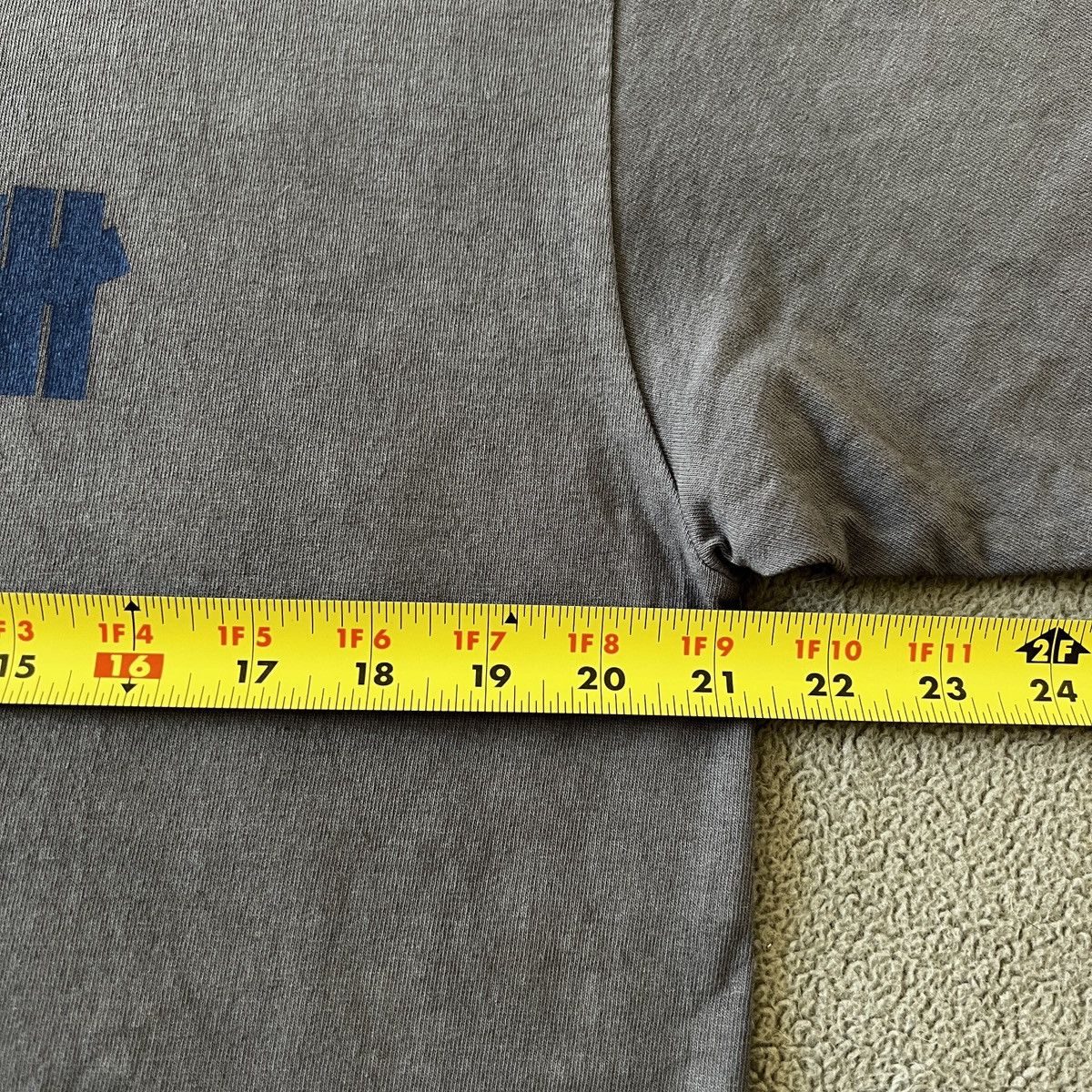 Undefeated Undefeated Strike Through Graphic Tee Size US M / EU 48-50 / 2 - 6 Thumbnail