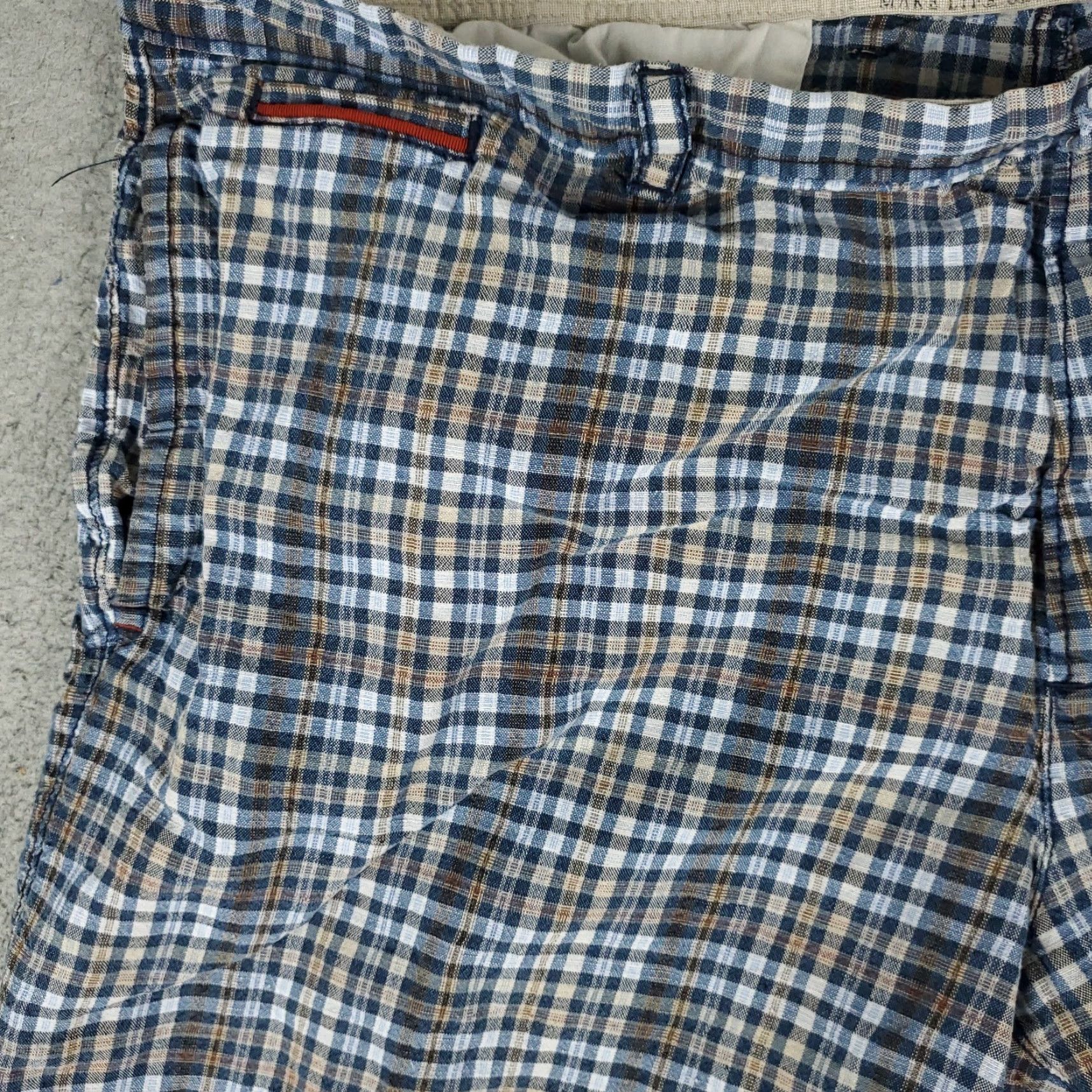 Tommy Bahama VINTAGE Tommy Bahama Shorts Mens Size 42 Linen Flat Front Chino Blue Plaid Casual Size US 42 / EU 58 - 2 Thumbnail