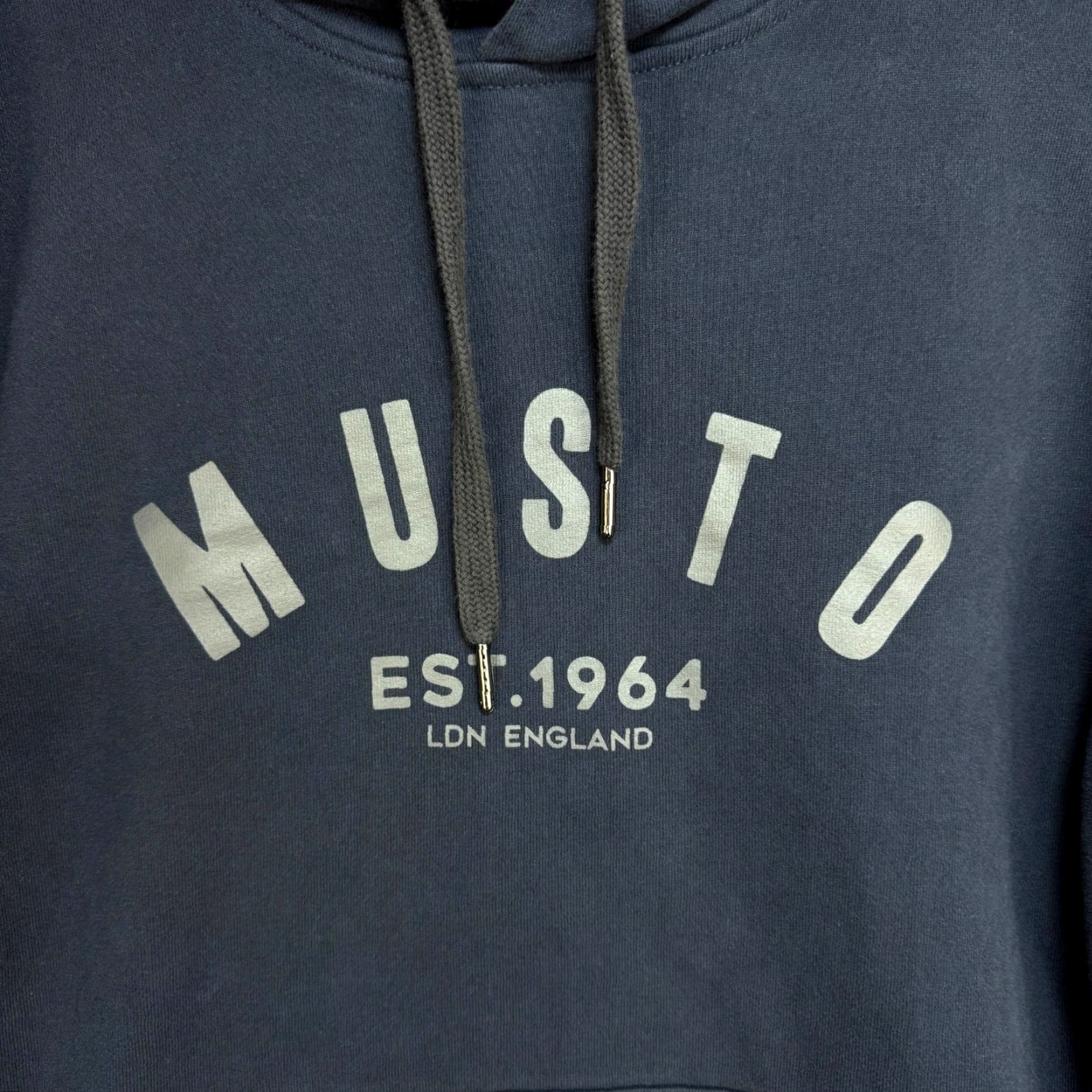 Musto MUSTO Marina Hoodie Est. 1984 LDN England Sweatshirt Navy Blue Men's Size Large Hooded Pullover Logo Graphic Print Size US L / EU 52-54 / 3 - 2 Thumbnail