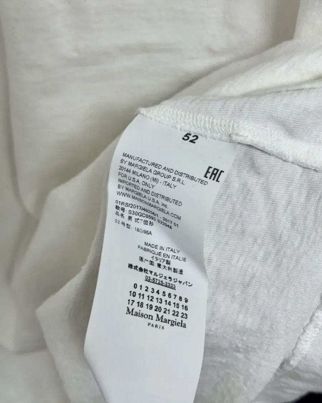 Maison Margiela Maison Margiela Replica T-Shirts Size US L / EU 52-54 / 3 - 5 Thumbnail