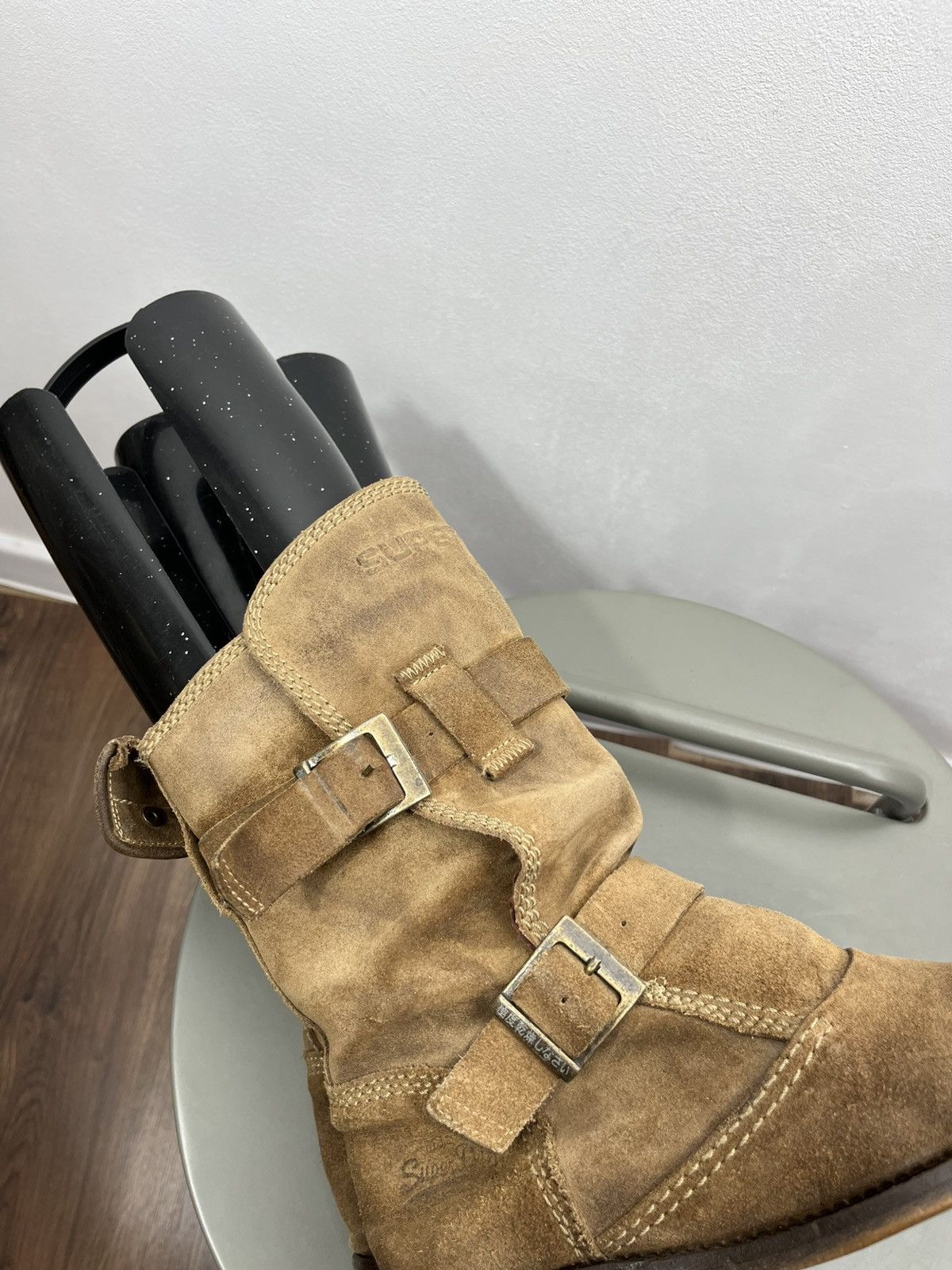 Superdry Superdry distressed suede buckle boots in brown Size US 9 / IT 39 - 14 Thumbnail