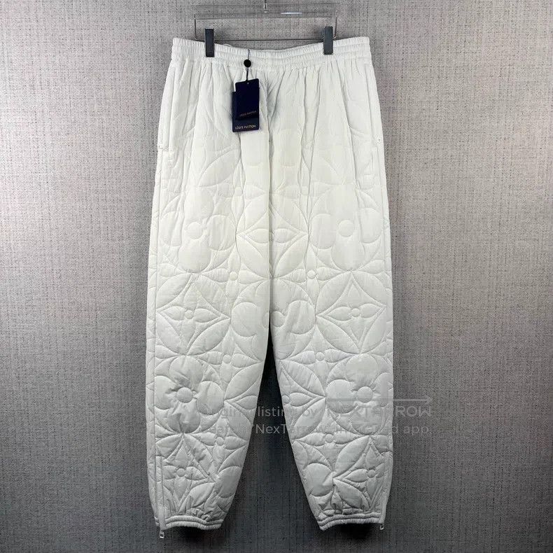 Louis Vuitton Louis Vuitton Embossed print padded sweatpants Size US 44 / EU 60 - 1 Thumbnail