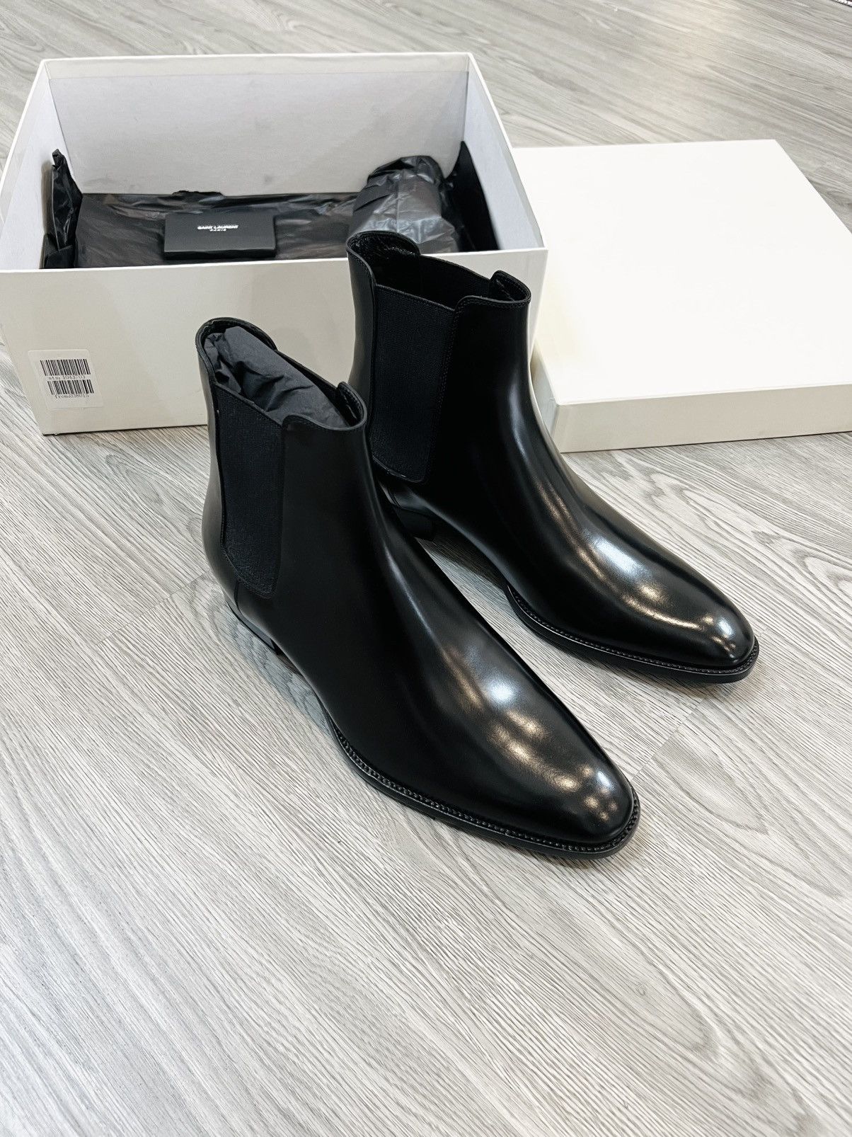 Saint Laurent Paris Saint Laurent Chelsea Boots Size US 8 / EU 41 - 1 Thumbnail