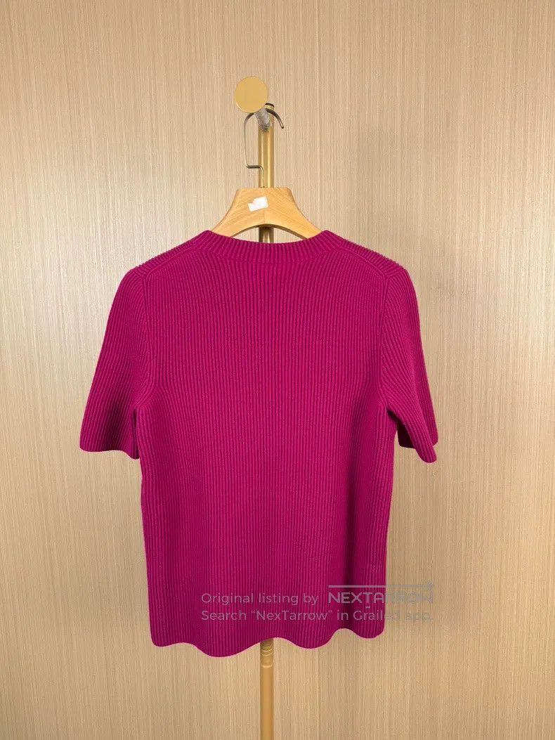 Chanel Rose-red half-sleeved knitwear