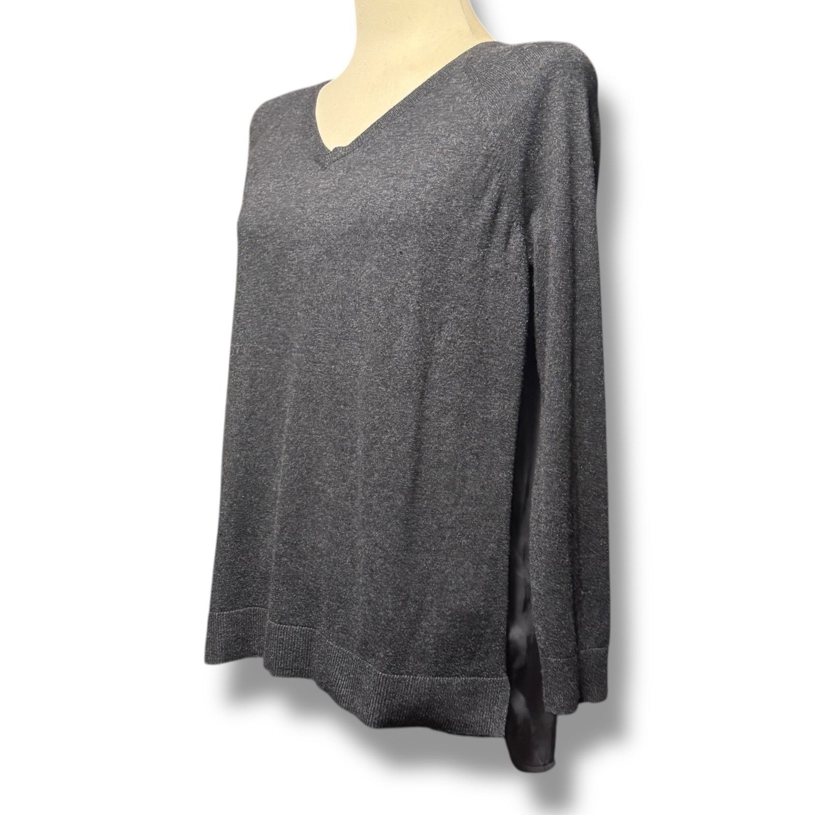 Loft Ann Taylor LOFT Sheer Back Sweater Gray Black Medium Size M / US 6-8 / IT 42-44 - 2 Thumbnail