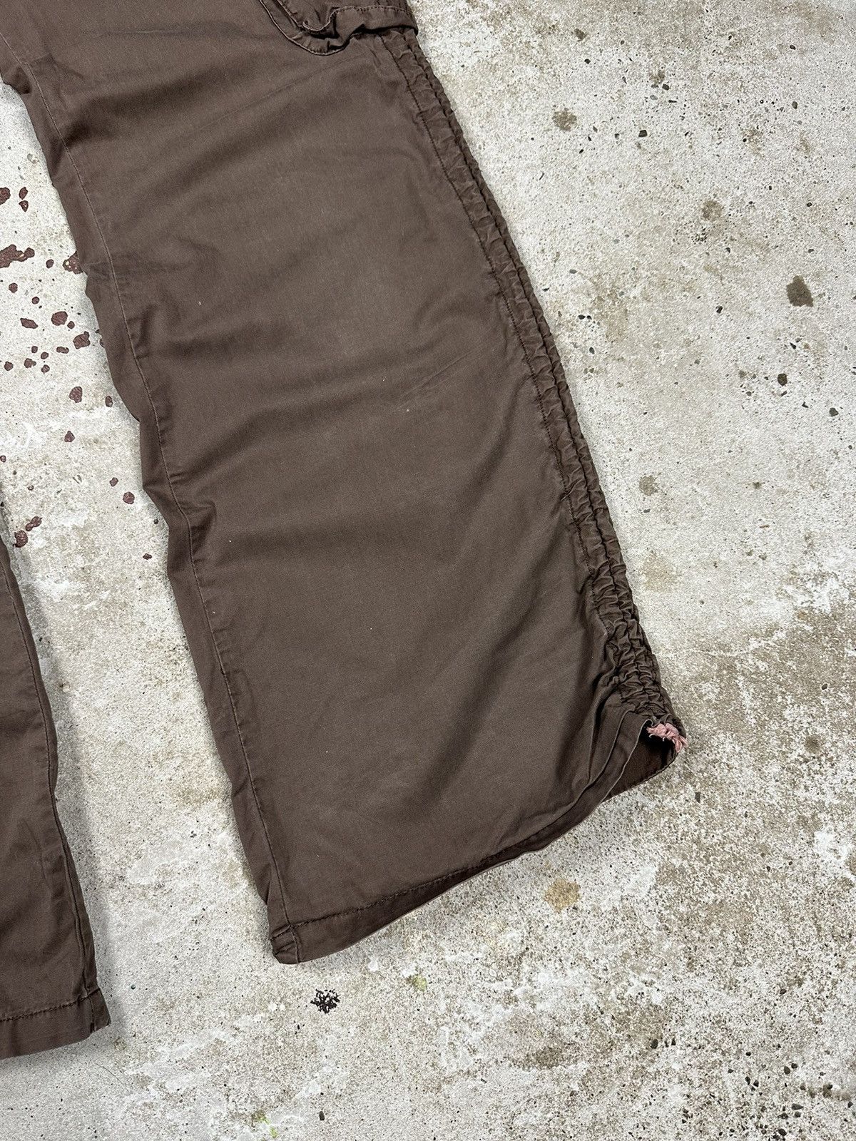 If Six Was Nine × Japanese Brand × Vintage Vintage Y2K Brown Cargo Flare Pants Baggy Size US 29 - 4 Thumbnail