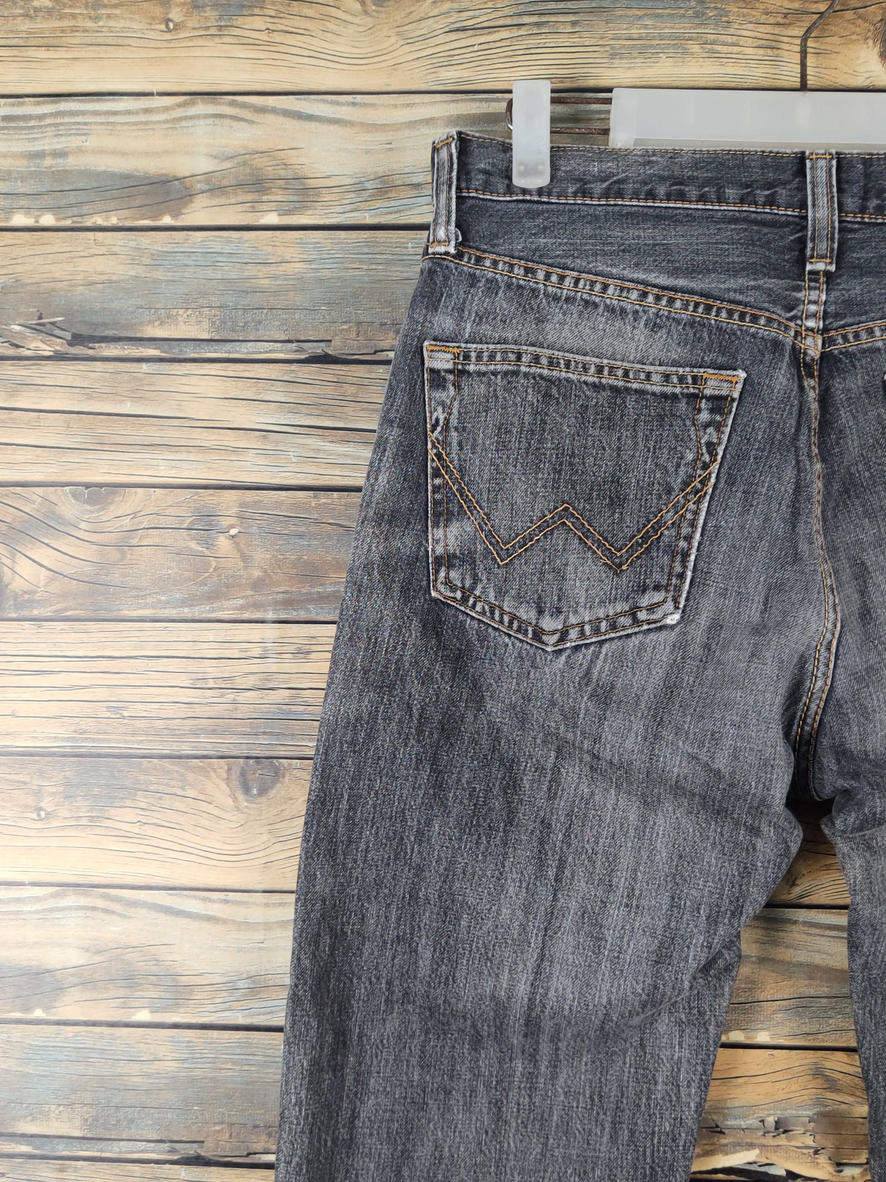 Edwin Edwin Black Distressed Ripped denim Jeans #W1385 Size US 32 / EU 48 - 8 Thumbnail