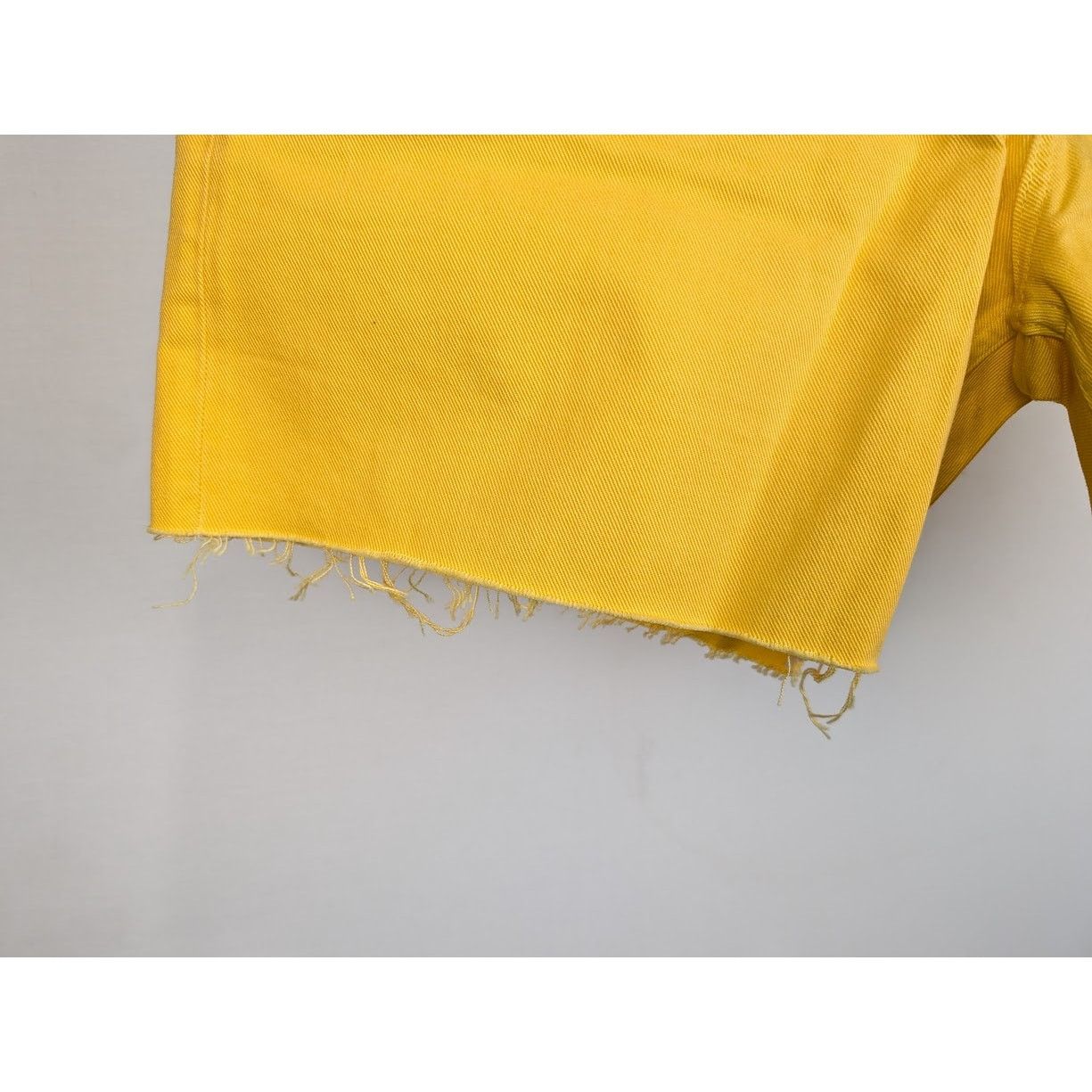 Saint Laurent Paris o1rshd1 Denim Short in Yellow Size US 34 / EU 50 - 9 Thumbnail
