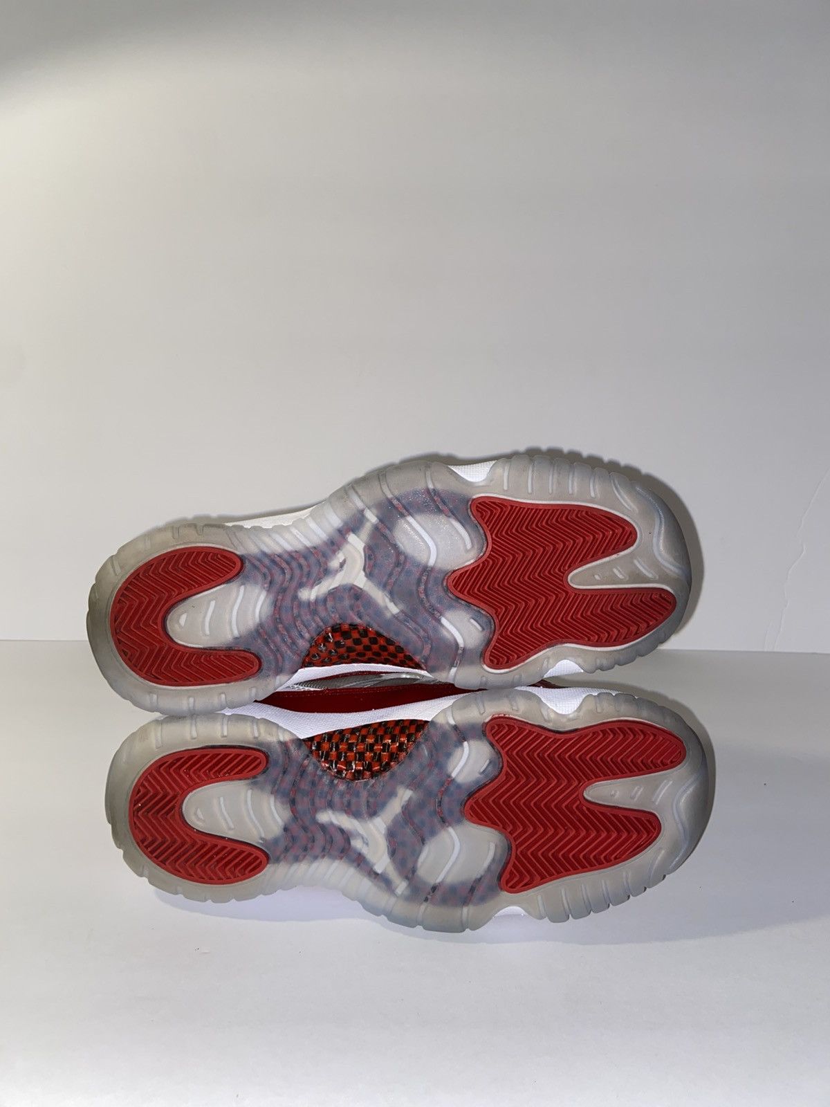 Jordan Brand Jordan 11 Retro Cherry (2022) (GS) US 5Y Used Size US 5 / EU 37 - 5 Thumbnail