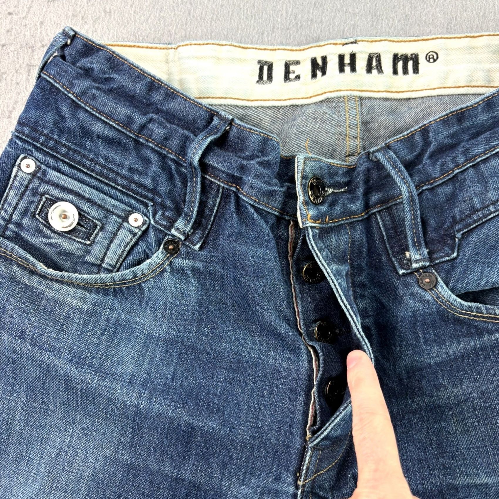 DENHAM Denham Jeans Mens 31x32 Blue Slim Skinny Button Fly Denim Inseam 26 Regular Size 31 Cotton Denim Pattern: Solid Size US 31 - 3 Thumbnail