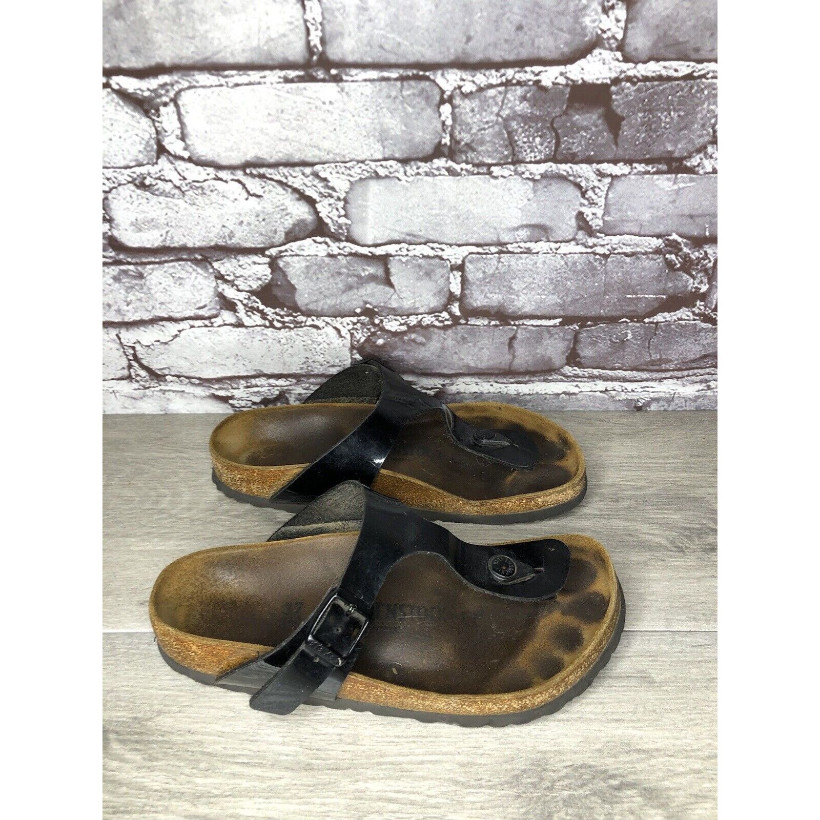Birkenstock Birkenstock Gizeh Black Patent Leather Cork Strap Sandals Wo Size US 6.5 / IT 36.5 - 10 Thumbnail