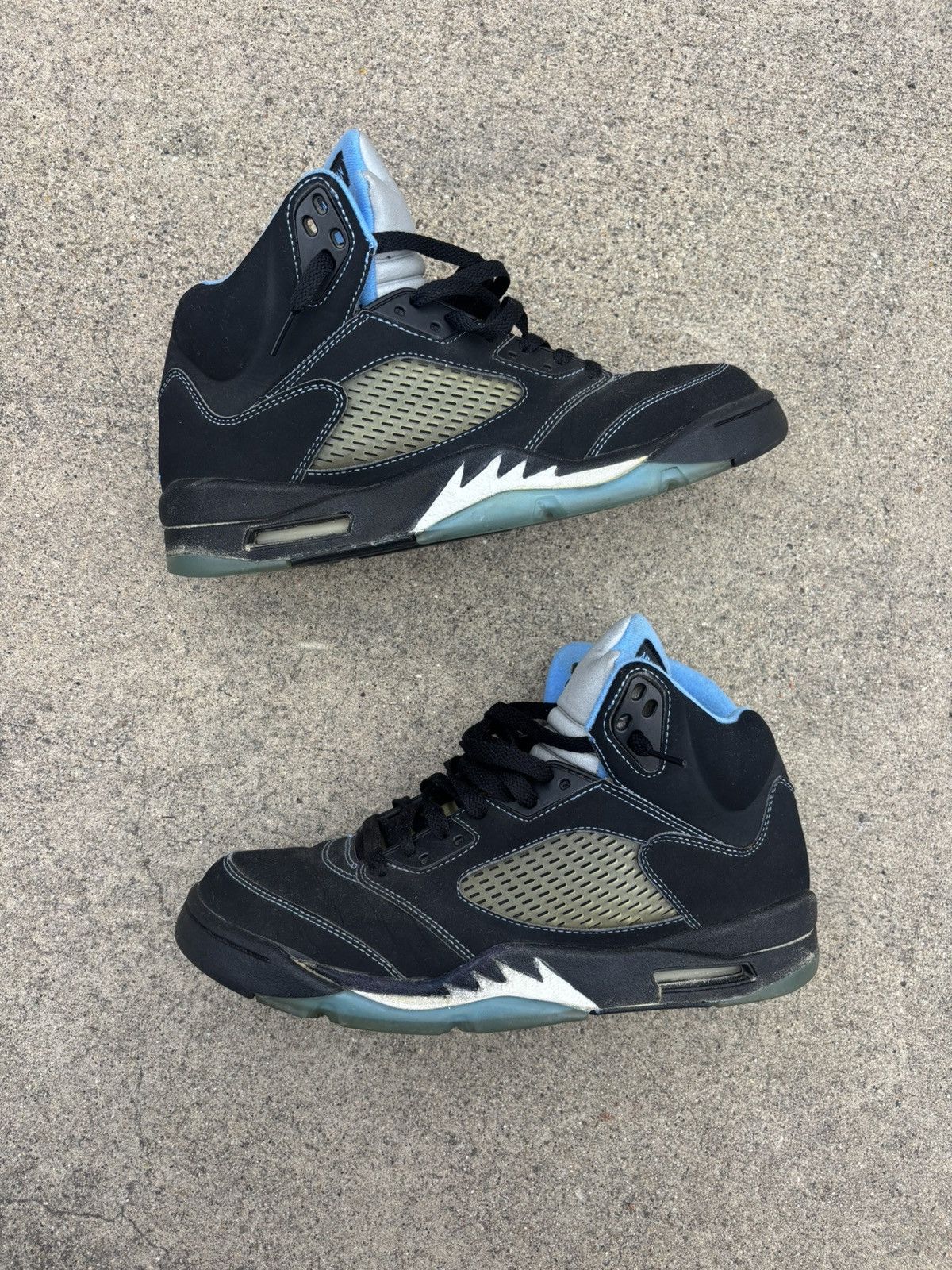 Jordan Brand Jordan 5 Retro Black/University Blue Size US 9 / EU 42 - 5 Thumbnail