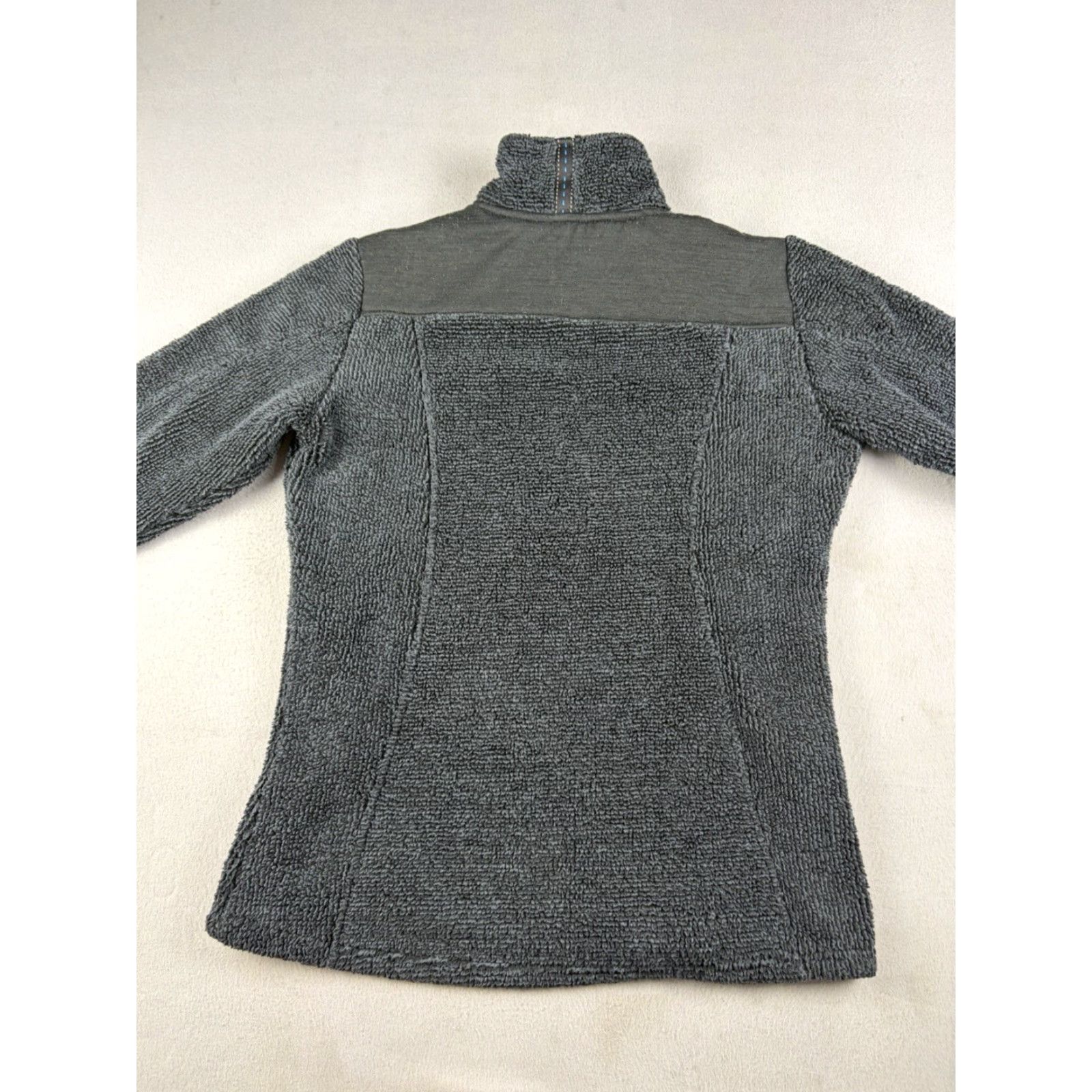 Vintage Kuhl Quarter Zip Fleece Women’s Size Medium Black Deep Pile Outdoors Hiking Polyester Zip Jacket Mid-Length Regular Size M / US 6-8 / IT 42-44 - 5 Thumbnail