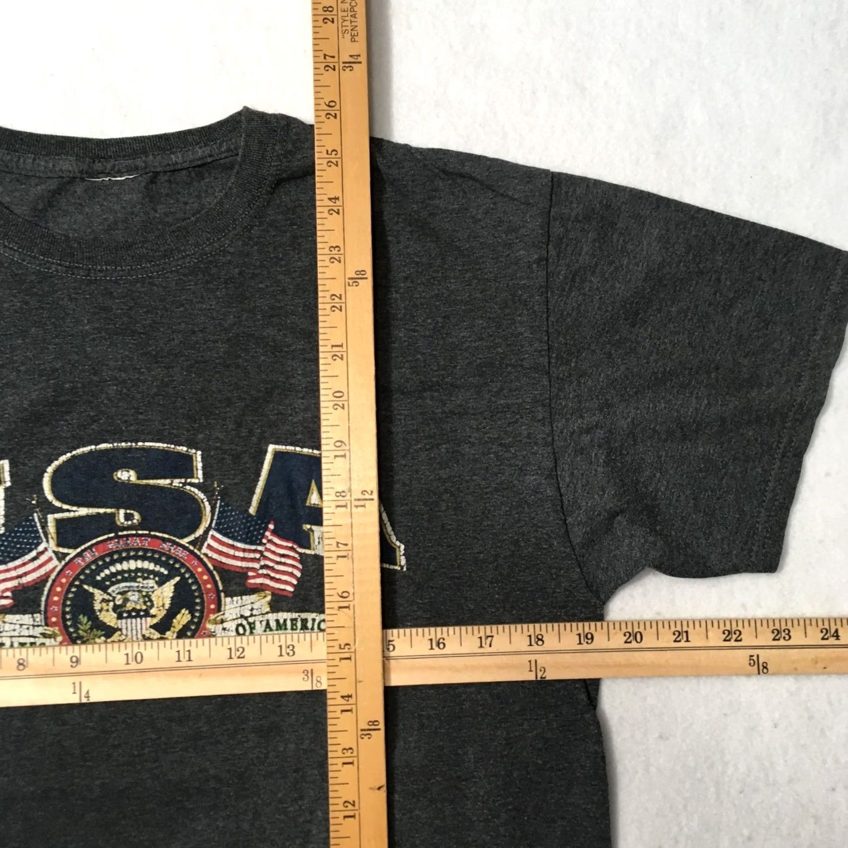 Vintage VINTAGE TORN TAG Grey Arch Short Sleeve T-Shirt USA Made USA GRAPHIC FLAG Unisex Adults M Gray Logo Northwestern College Wildcats USA Shirt Size US M / EU 48-50 / 2 - 3 Thumbnail