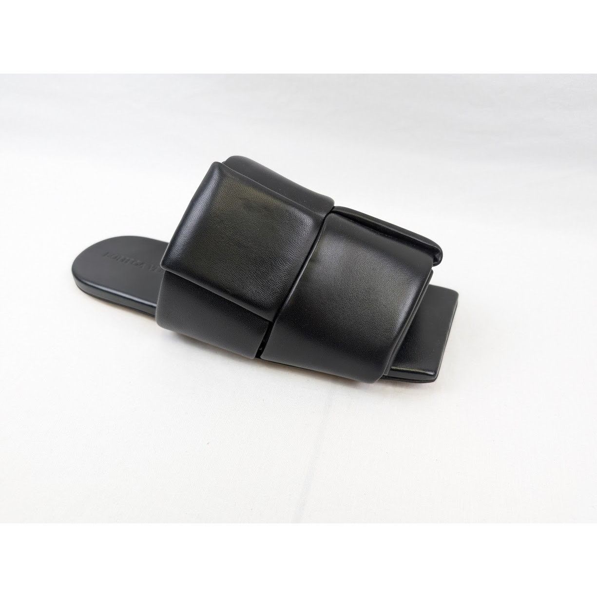 Bottega Veneta o1rshd1 Q:2 / Nappa Lagoon Leather Sandals in Black Size US 9 / EU 42 - 2 Thumbnail