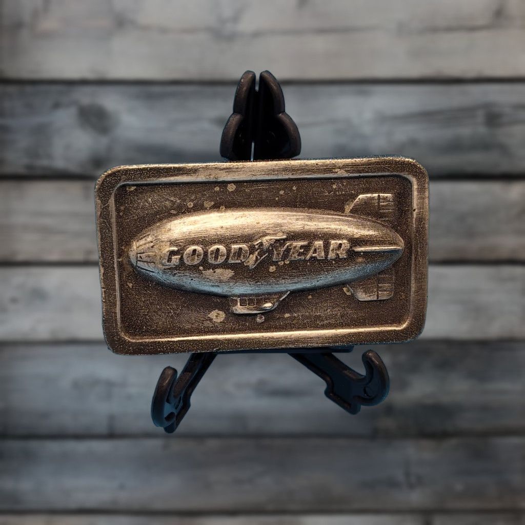 Vintage VINTAGE Goodyear Blimp Belt Buckle 1974 Gray Occupational Metal Mens Size ONE SIZE - 1 Thumbnail
