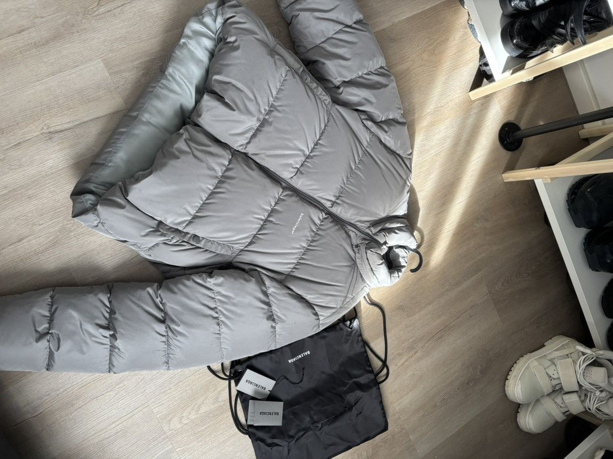 Balenciaga Grey Silver Balenciaga C-Shape Puffer 48 Size US M / EU 48-50 / 2 - 2 Thumbnail
