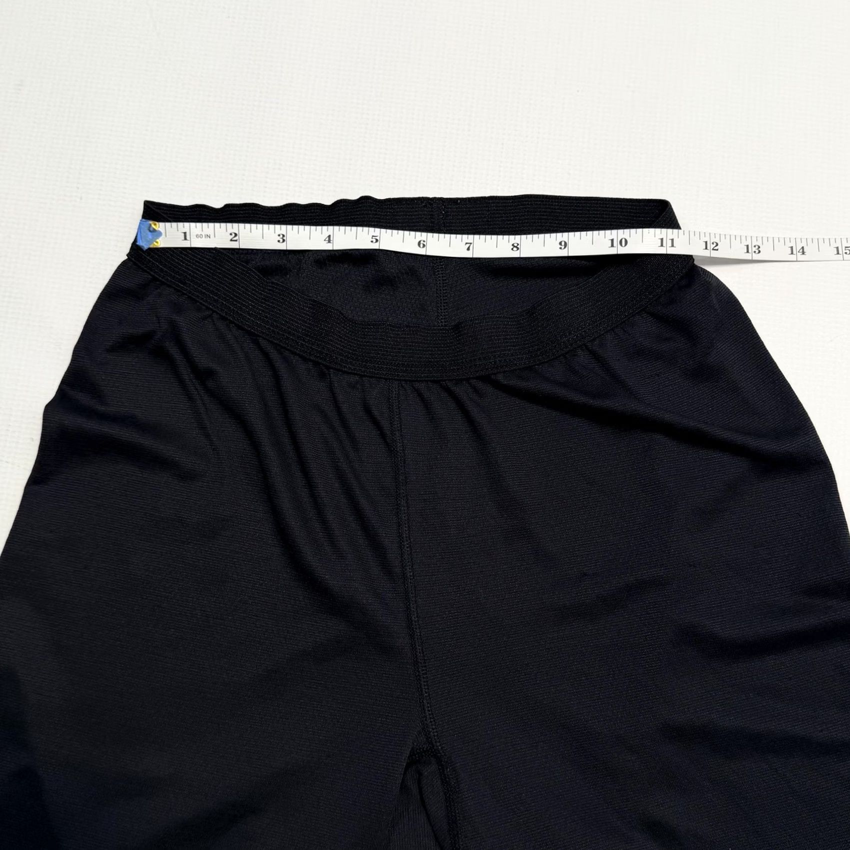 Patagonia VINTAGE Patagonia Capilene Base Layer Pants Womens Small Black 90s Capilene Base Layer Tapered Leg Ankle Pockets? No pockets. Size 28" / US 6 / IT 42 - 7 Thumbnail
