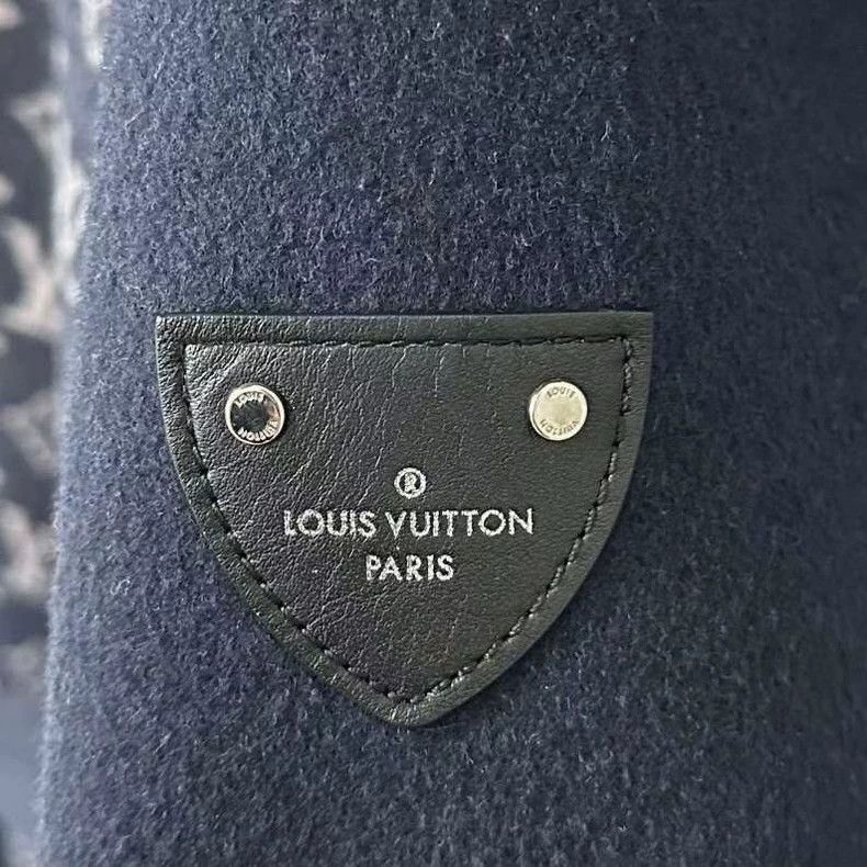 Louis Vuitton Louis Vuitton Navy blue bathrobe jacket with full print in Size XS / US 0-2 / IT 36-38 - 6 Thumbnail