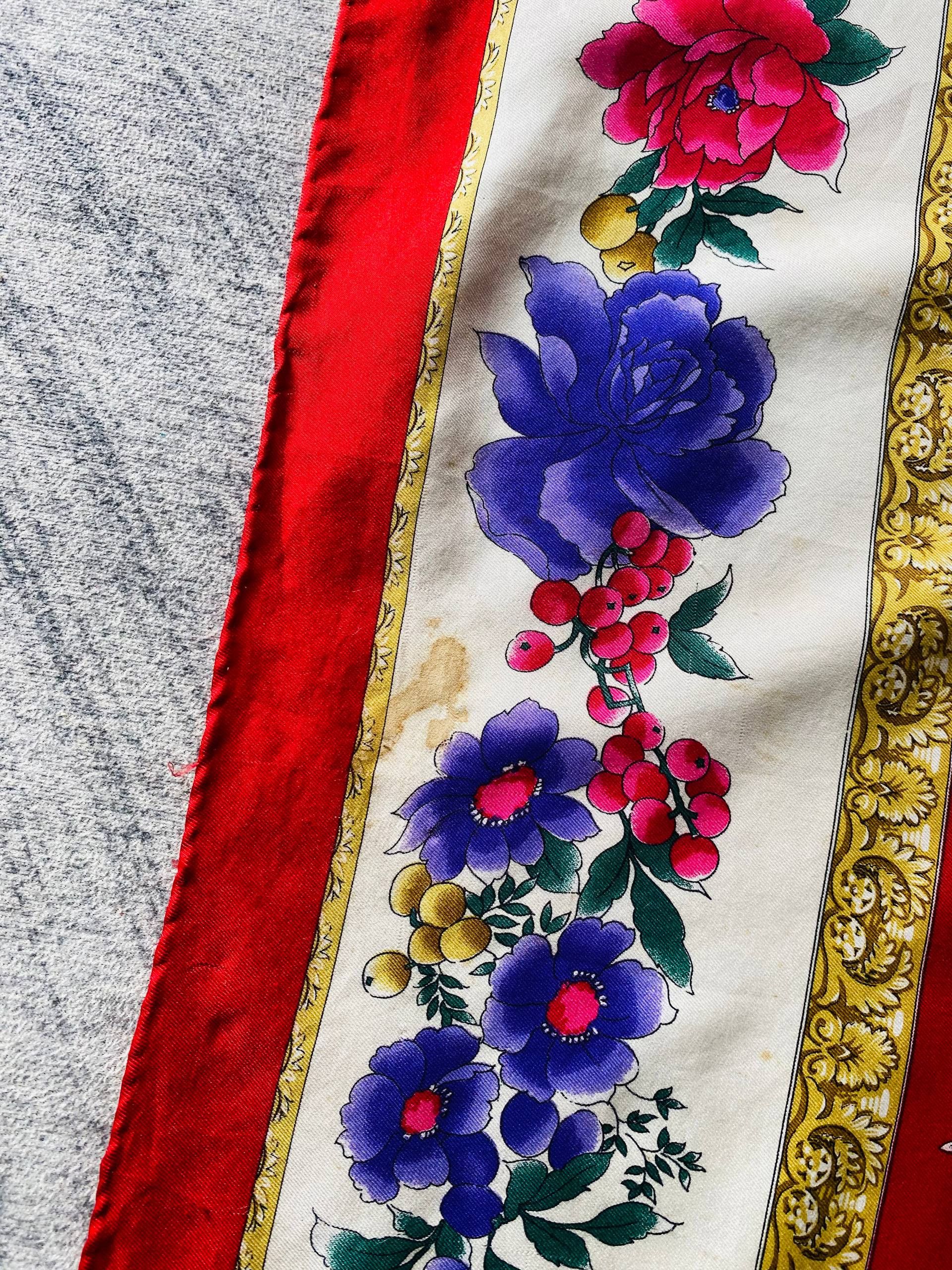 Gucci Vintage Gucci Floral Silk Scarf Size ONE SIZE - 8 Thumbnail