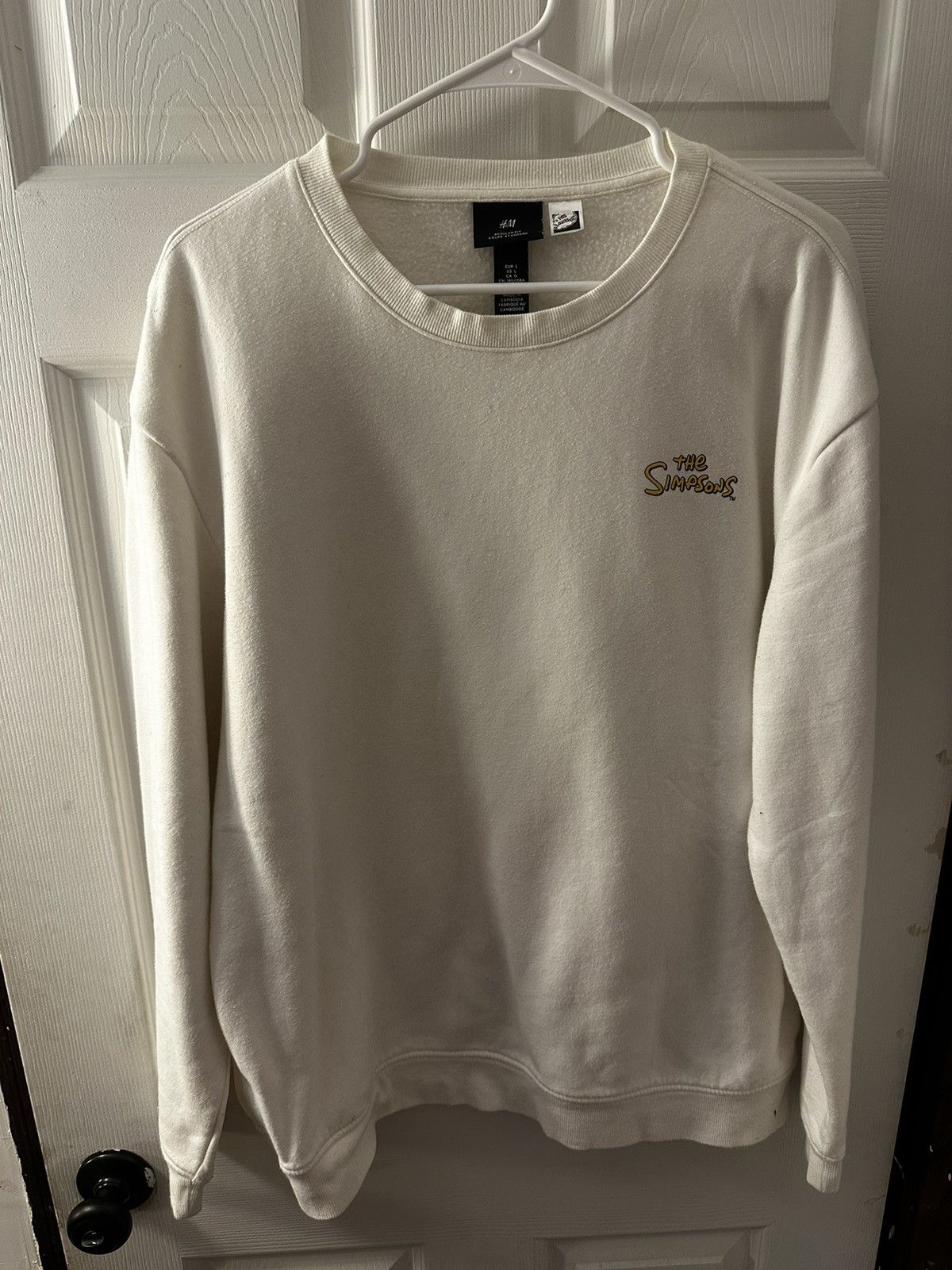 H&M A white H&M Simpson’s collaboration sweater Size US L / EU 52-54 / 3 - 1 Thumbnail