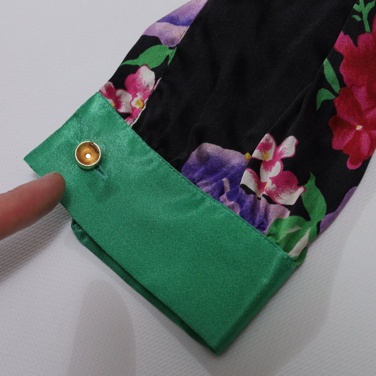 Dolce & Gabbana Dolce Gabbana Silk Printed Shirt Buttons Flowers Floral Size M / US 6-8 / IT 42-44 - 10 Thumbnail