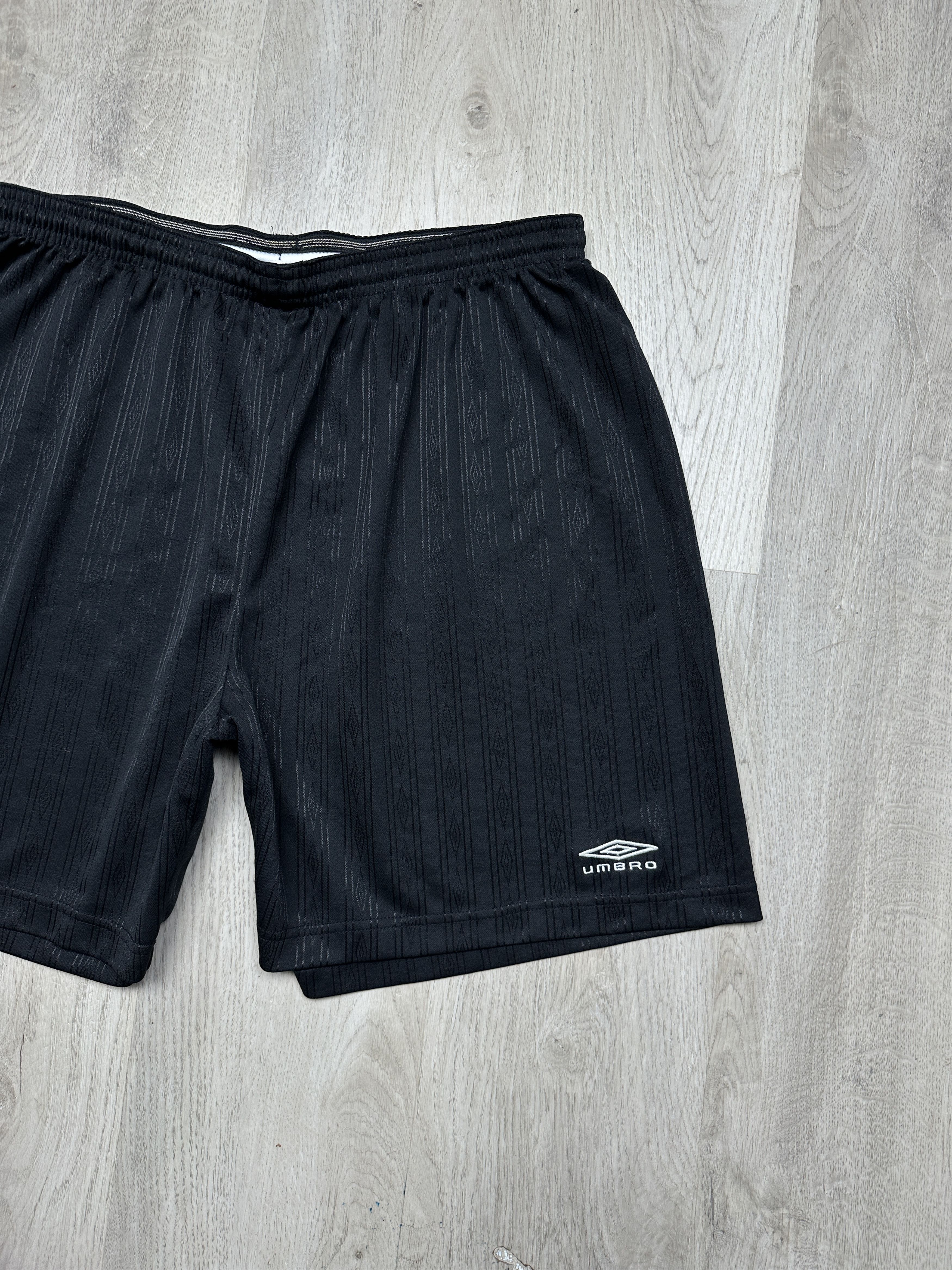 Umbro Umbro Vintage Mens Shorts Size US 38 / EU 54 - 2 Thumbnail