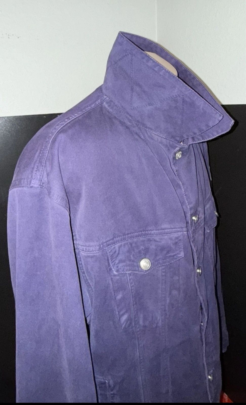 Other Versace V2, Purple Rayon Trucker Jacket, XXL 9/10 Size US XXL / EU 58 / 5 - 17 Thumbnail