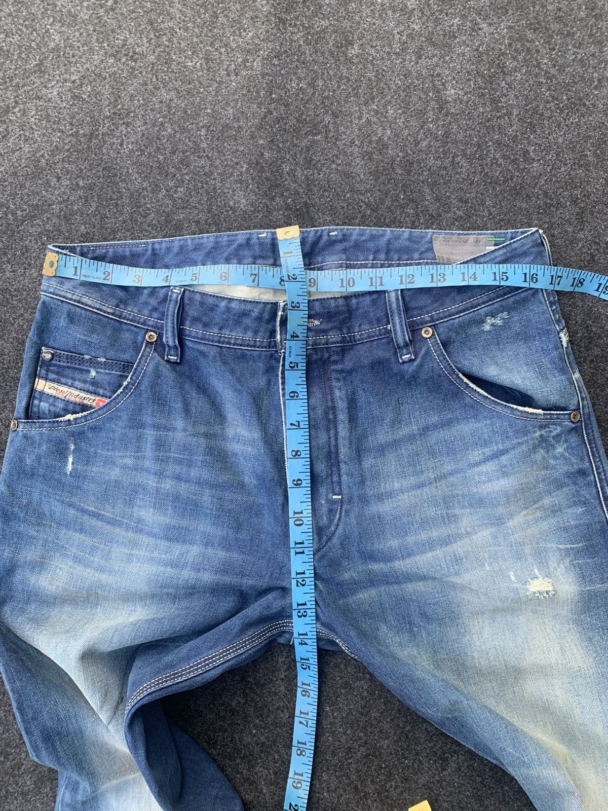 Diesel VINTAGE DIESEL JEANS MADE IN ITALY. Size US 34 / EU 50 - 6 Thumbnail