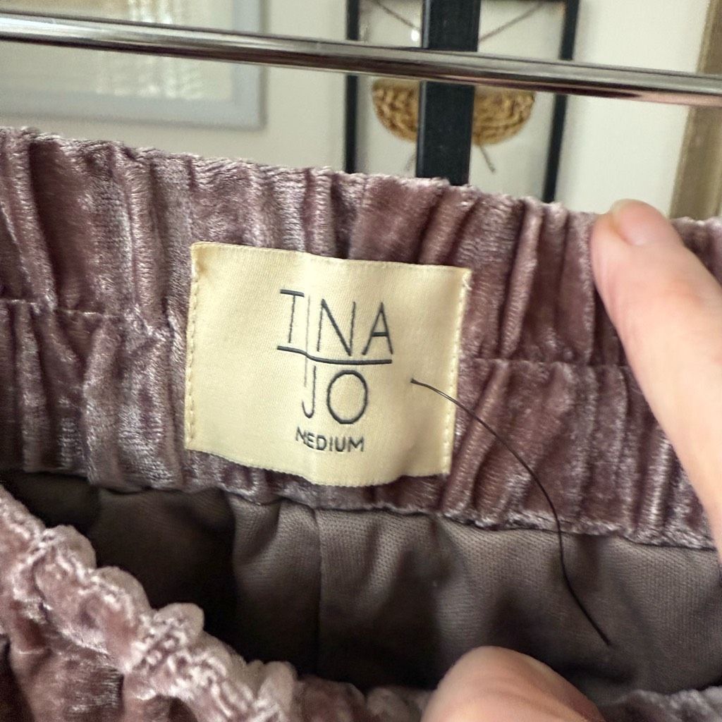 Anthropologie NWOT Anthropologie Tina + Jo Josephine Velvet Taper Trousers Size 28" / US 6 / IT 42 - 5 Thumbnail