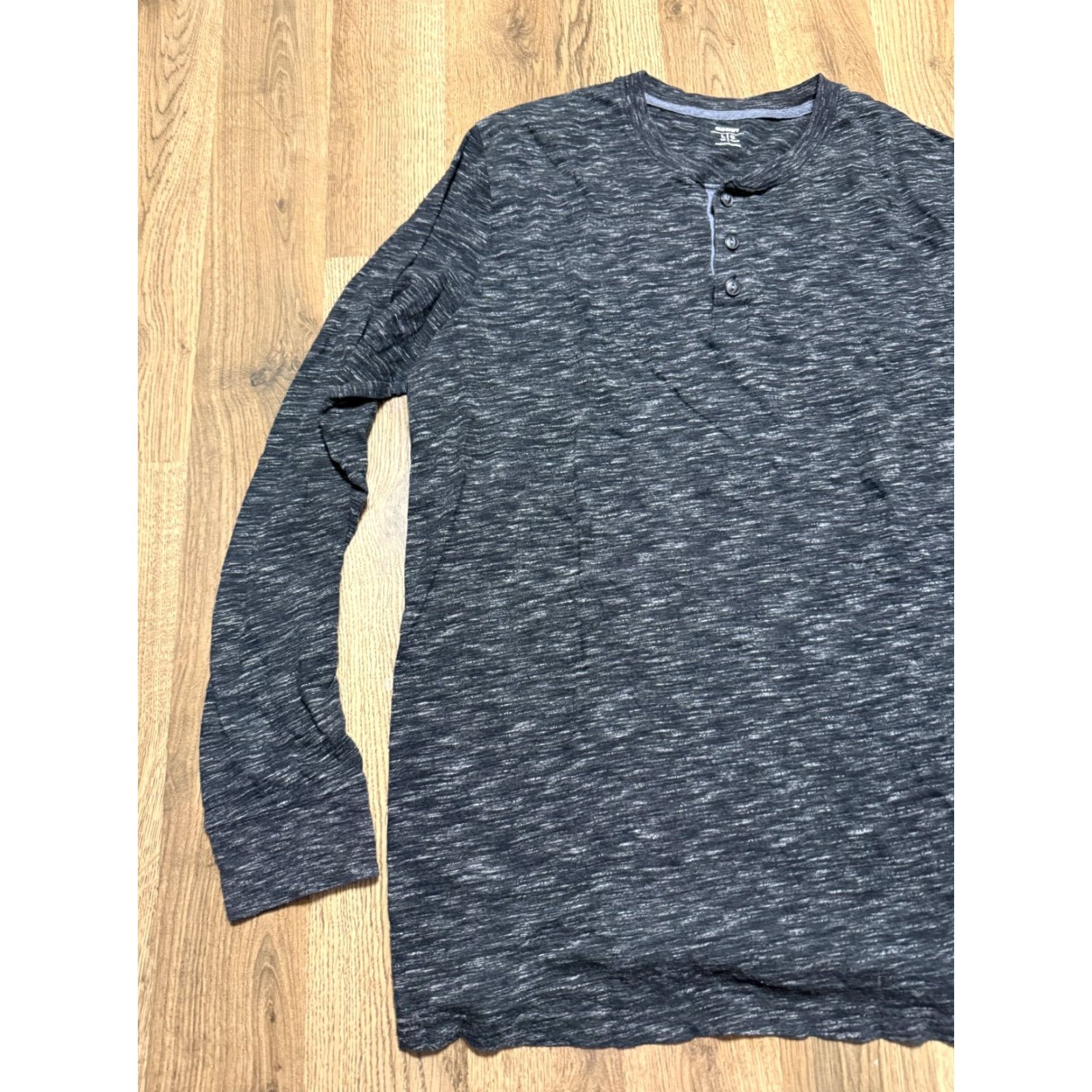 Old Navy Old Navy Shirt Mens Large Black White Long Sleeve 1/4 Buttons T-Shirt Cotton Buttoned Regular Fit Vintage: No Size US L / EU 52-54 / 3 - 3 Thumbnail