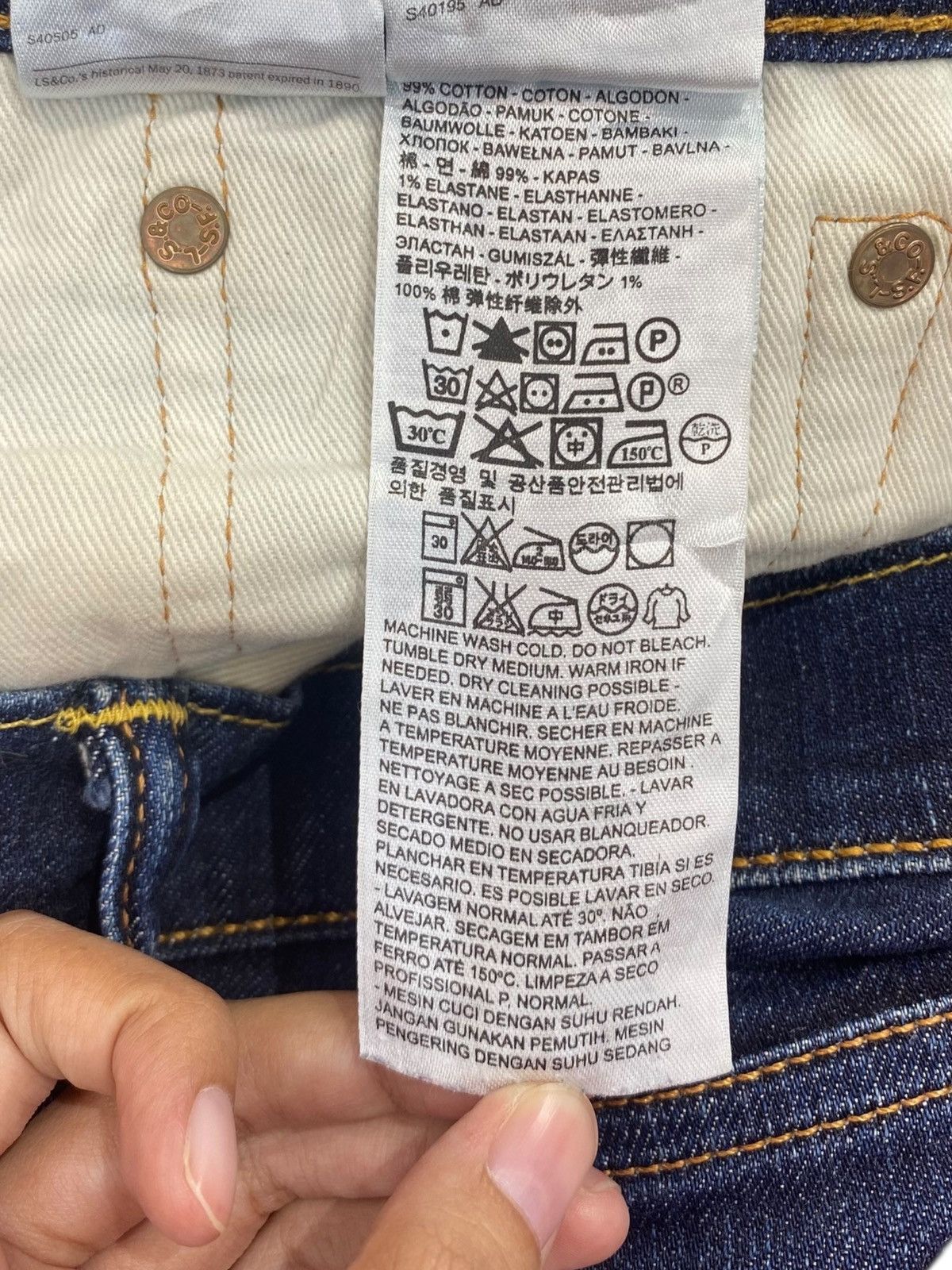 Levi's Levi’s Whiskers Dark Wash Style Light Jeans Size US 34 / EU 50 - 12 Thumbnail