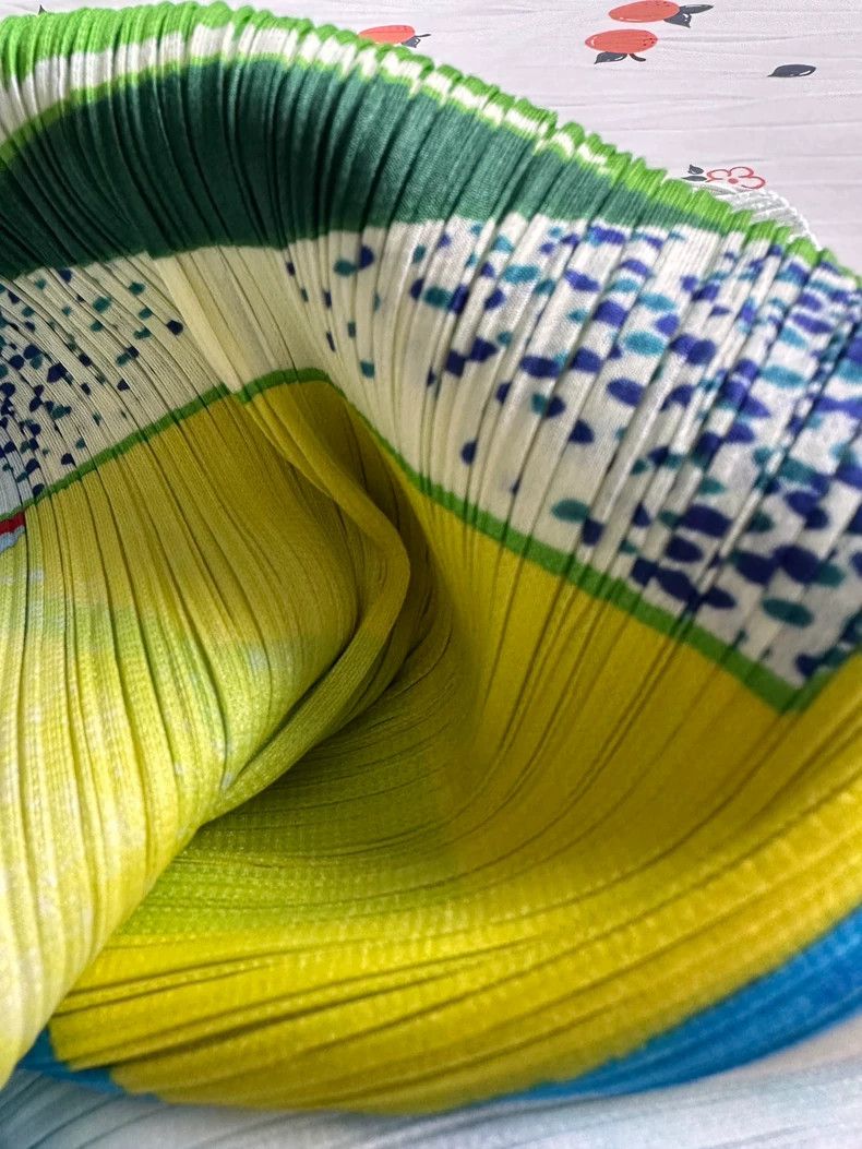 Issey Miyake Issey Miyake size:3 Blue and green pleated short-sleeved s Size S / US 4 / IT 40 - 7 Thumbnail