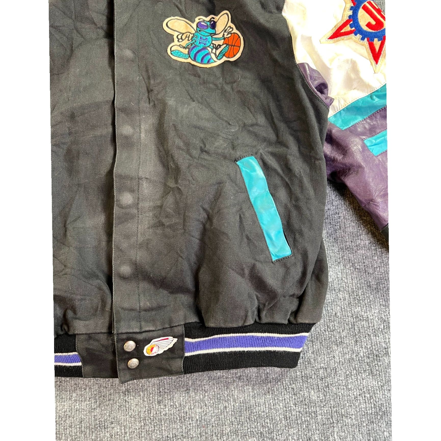 Hamilton VINTAGE Jeff Hamilton Charlotte Hornets Leather 90s Varsity Jacket Mens XL Black Size US XL / EU 56 / 4 - 5 Thumbnail