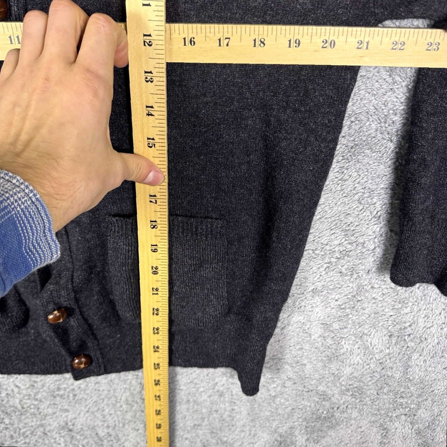 Vintage VINTAGE L.L. Bean Sweater Mens L Cardigan Lambs Wool Scotland 70s J697 Knit Wool Gray Full Zip Pockets Size US L / EU 52-54 / 3 - 7 Thumbnail