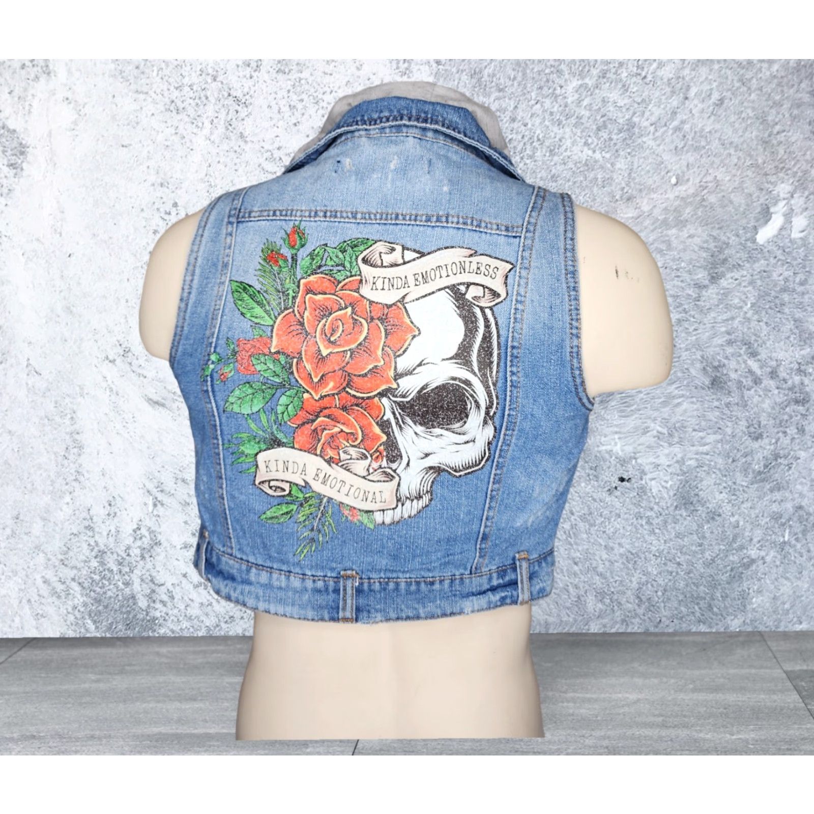Denime VINTAGE Marezzi Vest Teens M Blue Denim Upcycled Halloween Button-Up Collared Sleeveless Unique Size M / US 6-8 / IT 42-44 - 4 Thumbnail