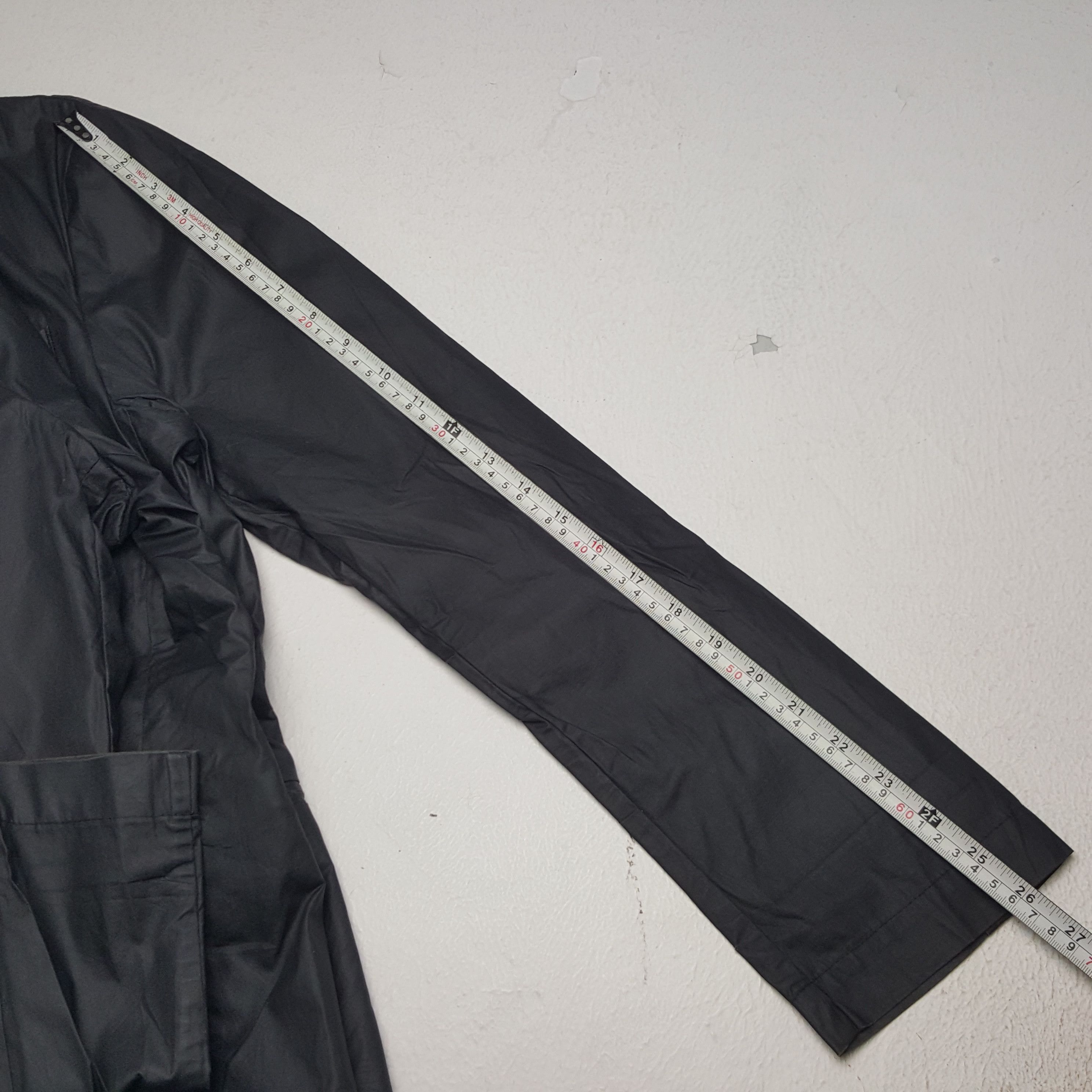 Hussein Chalayan × Puma × Vintage Vintage Puma By Hussein Chalayan Outdoor Designer Jacket Size US M / EU 48-50 / 2 - 6 Thumbnail